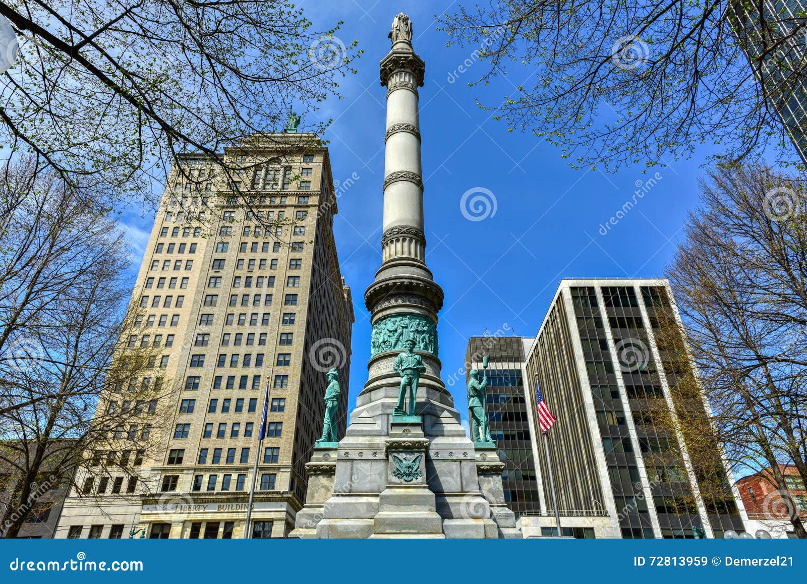 Drapeaux De L'indiana Volant Dans L'air à Indianapolis Aux états Unis Drapeau état Américain Indien Flottant Image319784540