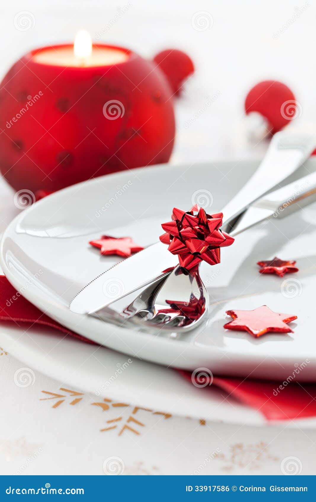 Place setting with candle stock photo. Image of silver 33917586