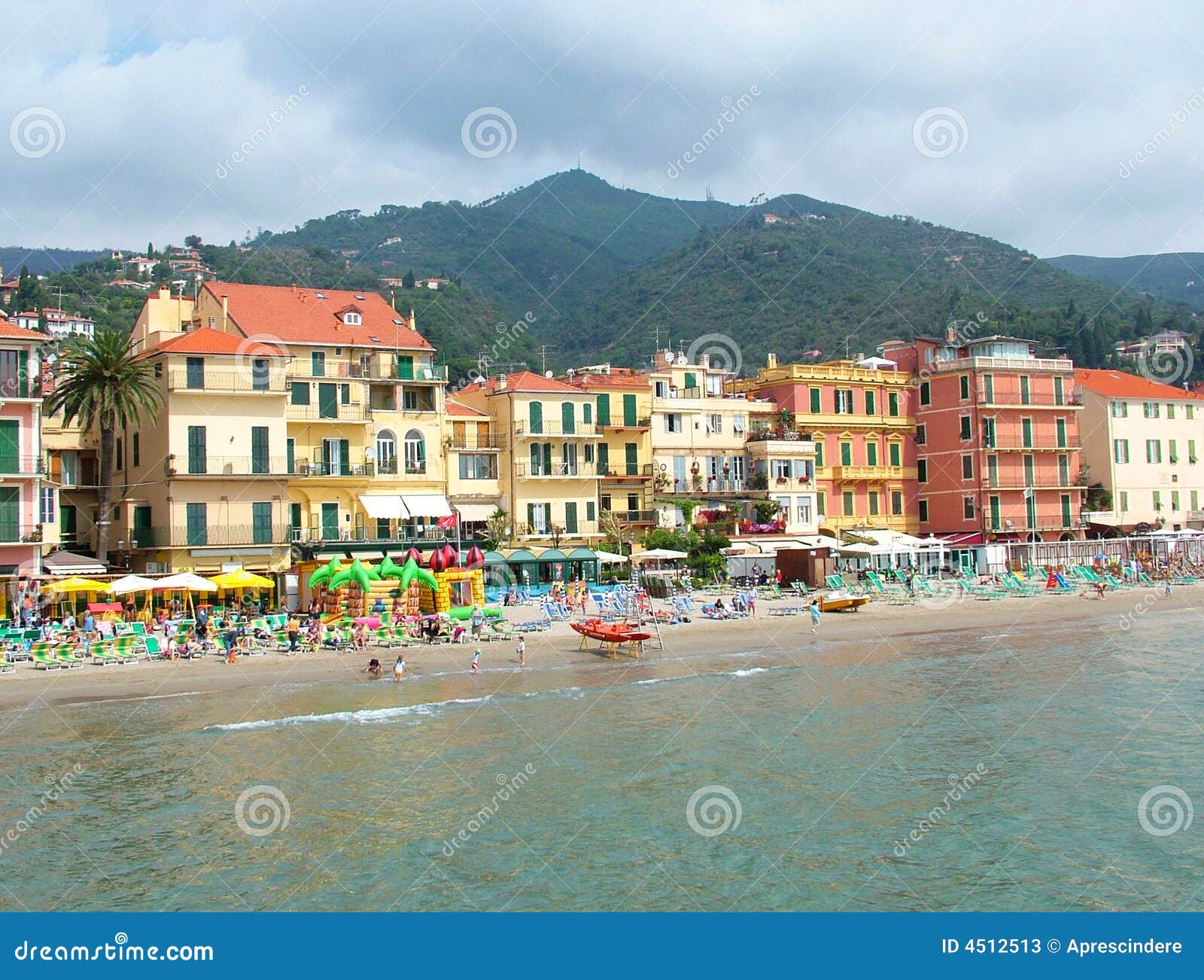 Les Meilleures Plages De Sable Dans La Province De Savona