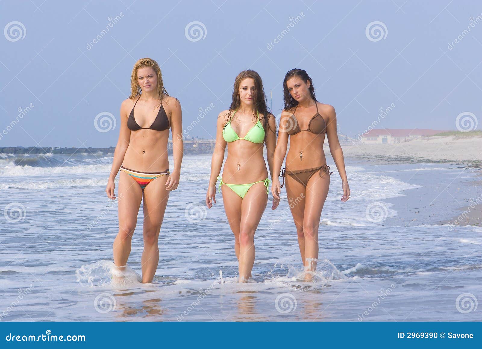 Bikini de ecran veil Wemen geting pussy wet