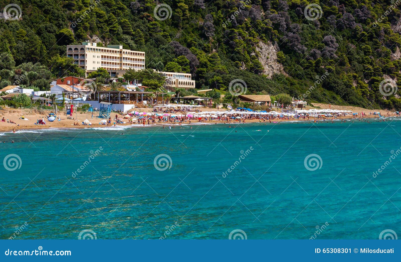 Plage de Glyfada image stock. Image du grec, falaise 65308301