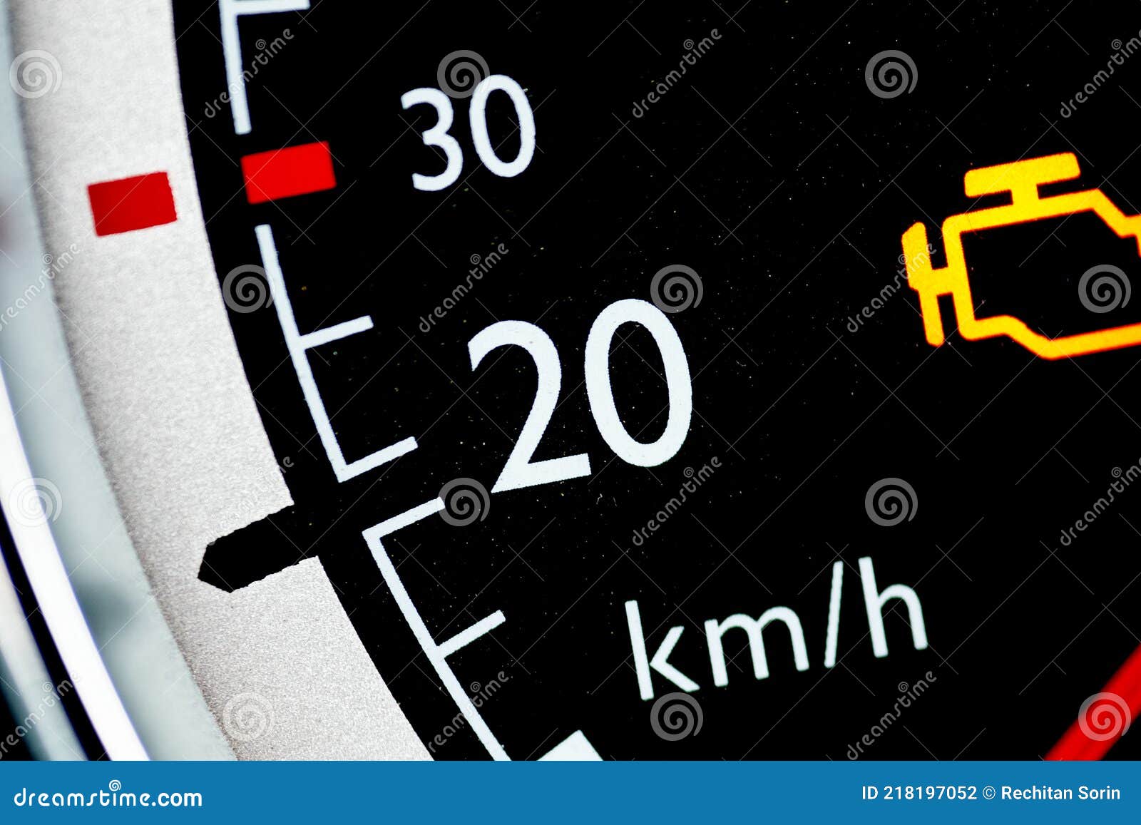 Plan Rapproché D'un Compteur De Vitesse Dans Une Voiture. Image Du