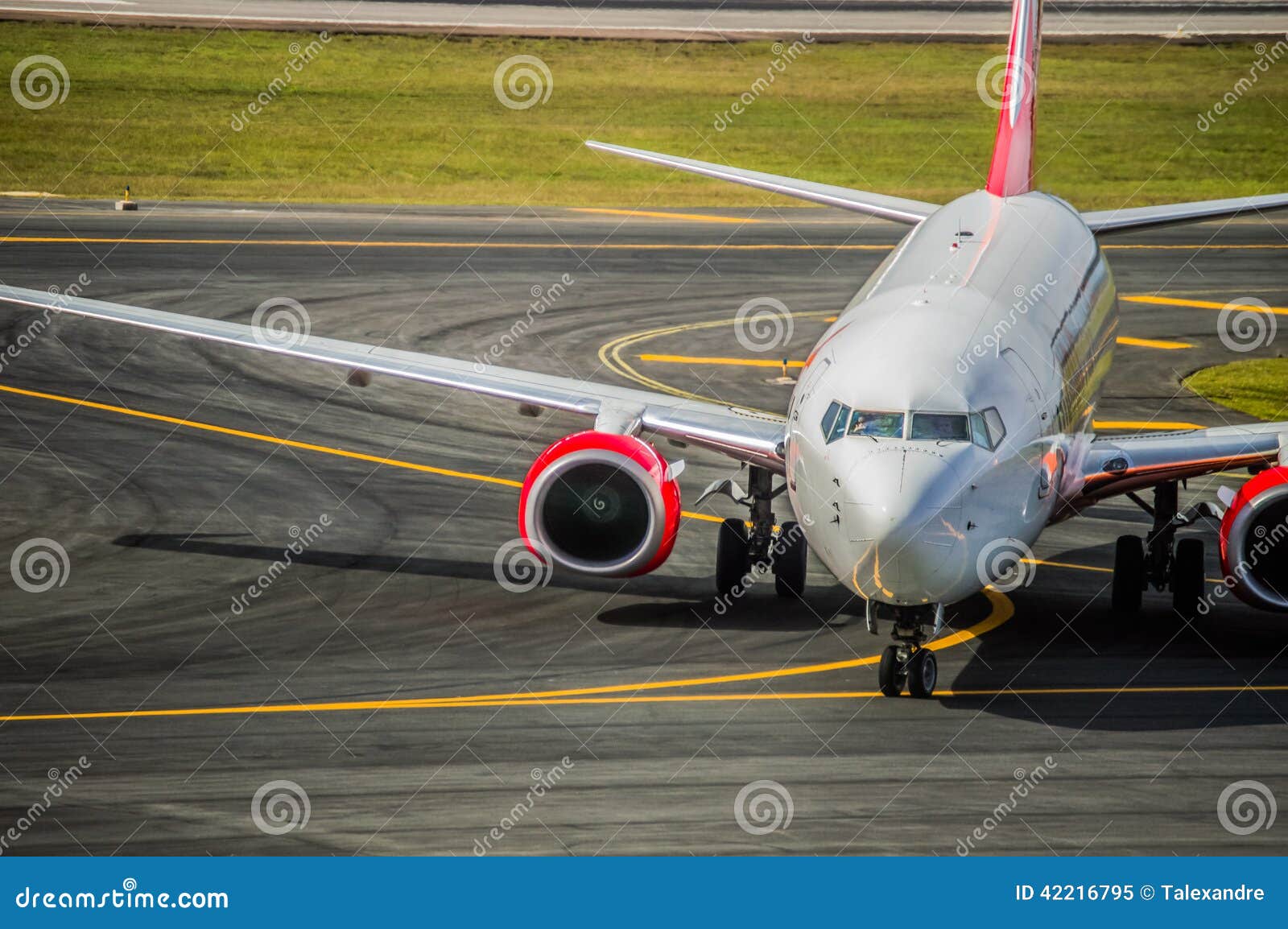 plane taxiing