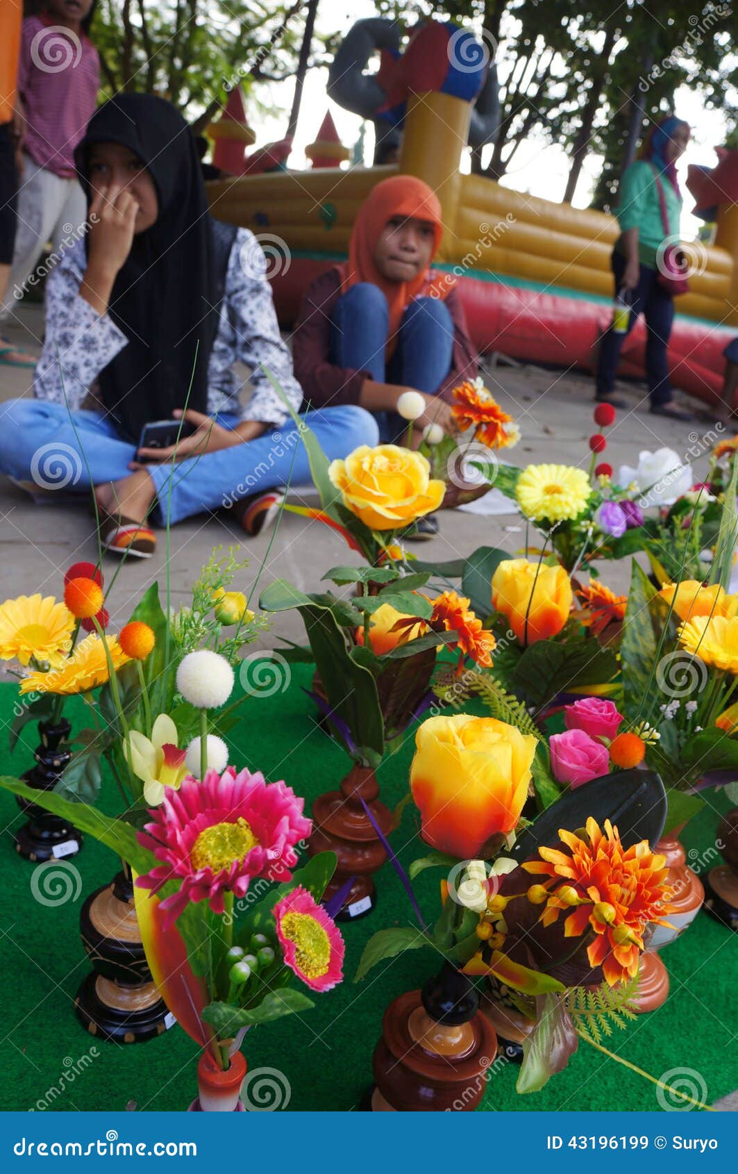 plastic flowers near me