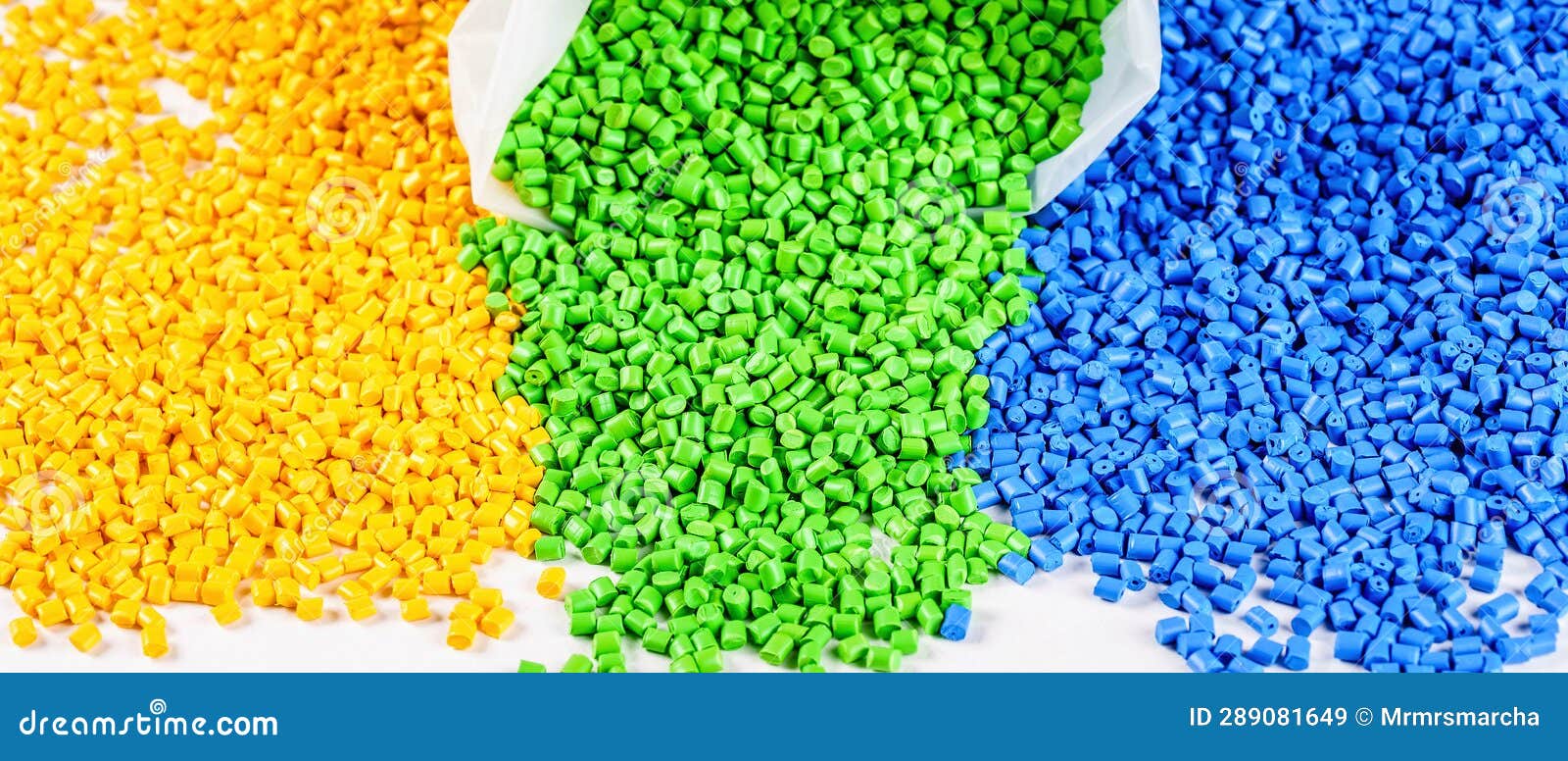 Plastic Granules. Polymeric Dye. Colorant for Plastics. Pigment in the