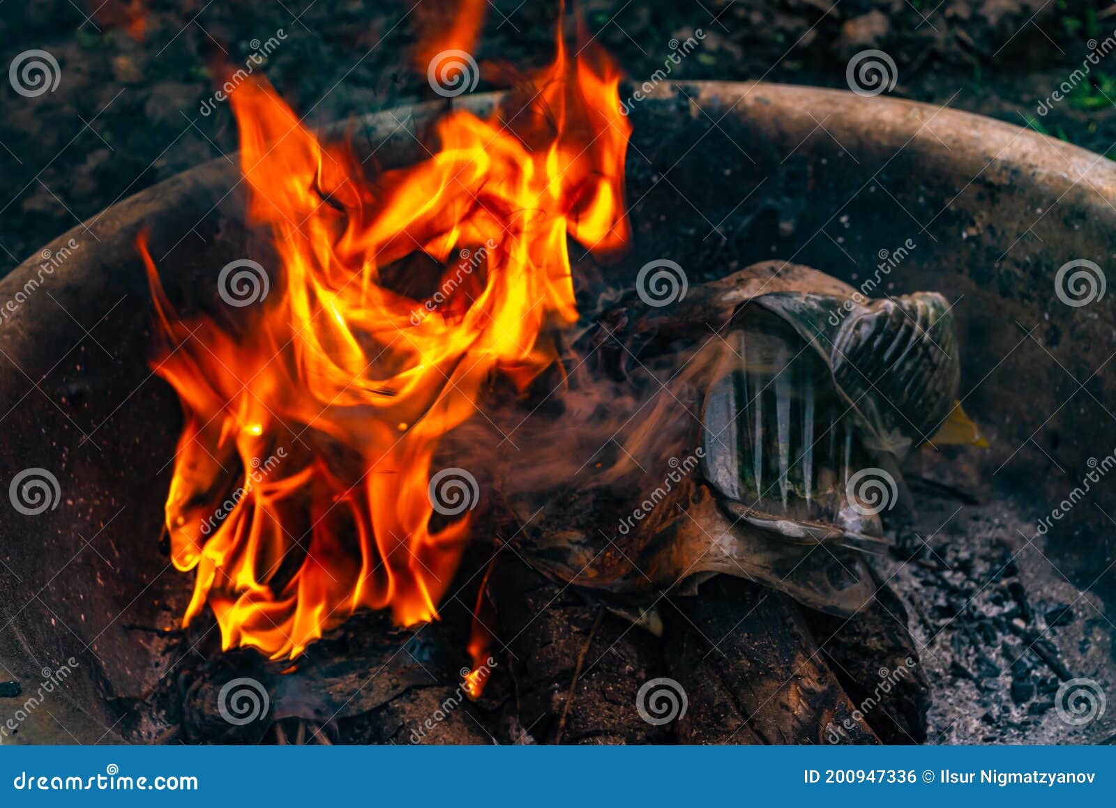 Plastic Packaging Burns and Pollutes the Atmosphere and the Environment with Harmful Toxic Smoke