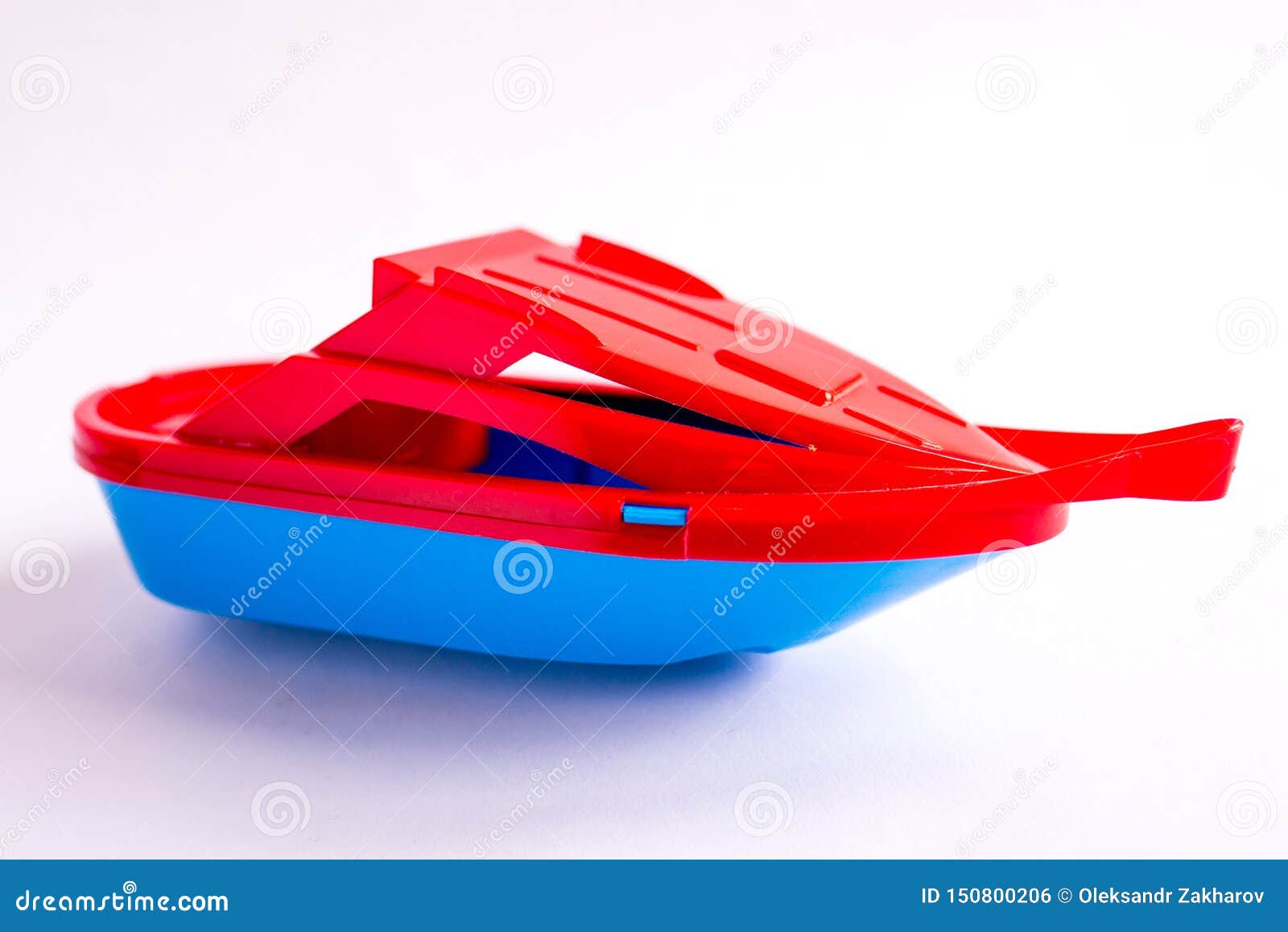 Plastic Rode Boot Op Witte Achtergrond Stock Foto - Image of meer, rood ...