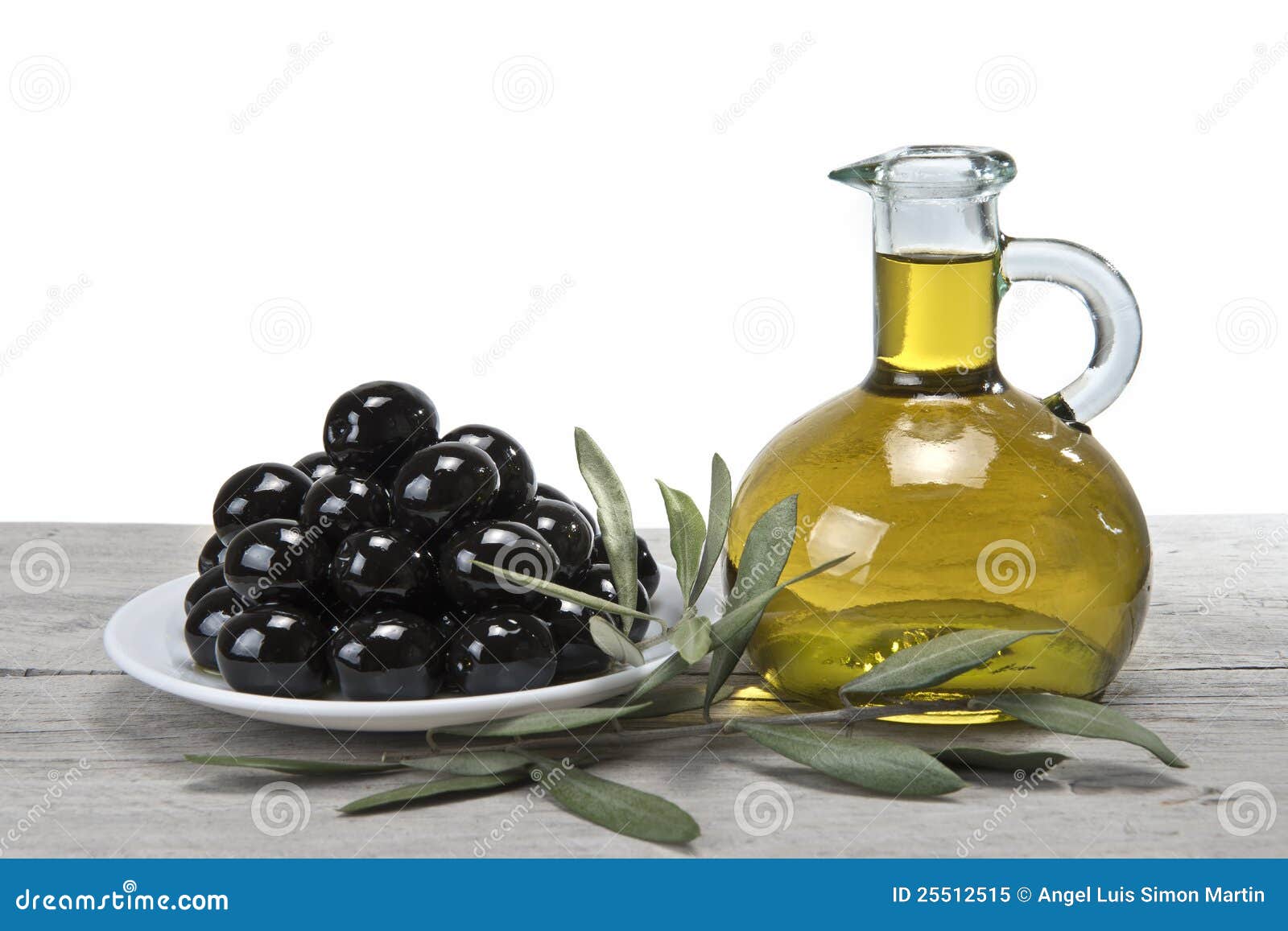 A Plate with Black Olives and Oil. Stock Image Image of cooking, cook 25512515