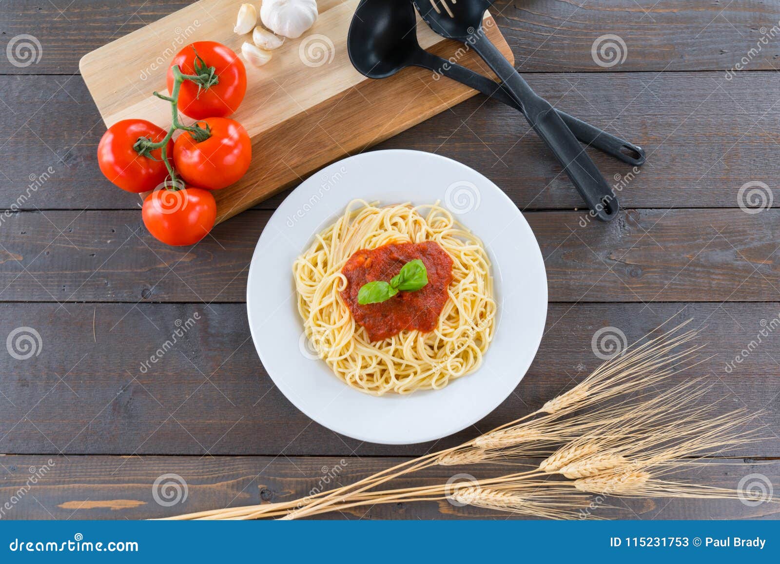 Plate of Spaghetti with Sauce Stock Image - Image of fresh, restaurant