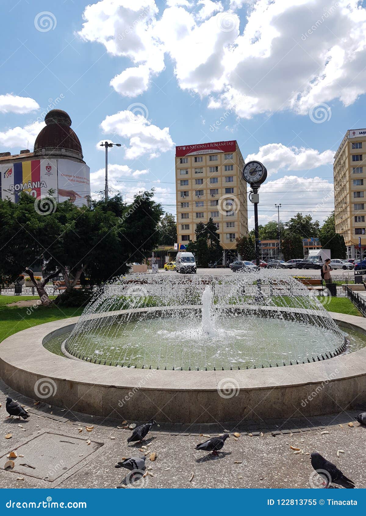 Plate Unirii editorial image. Image of iasiromania, street 122813755