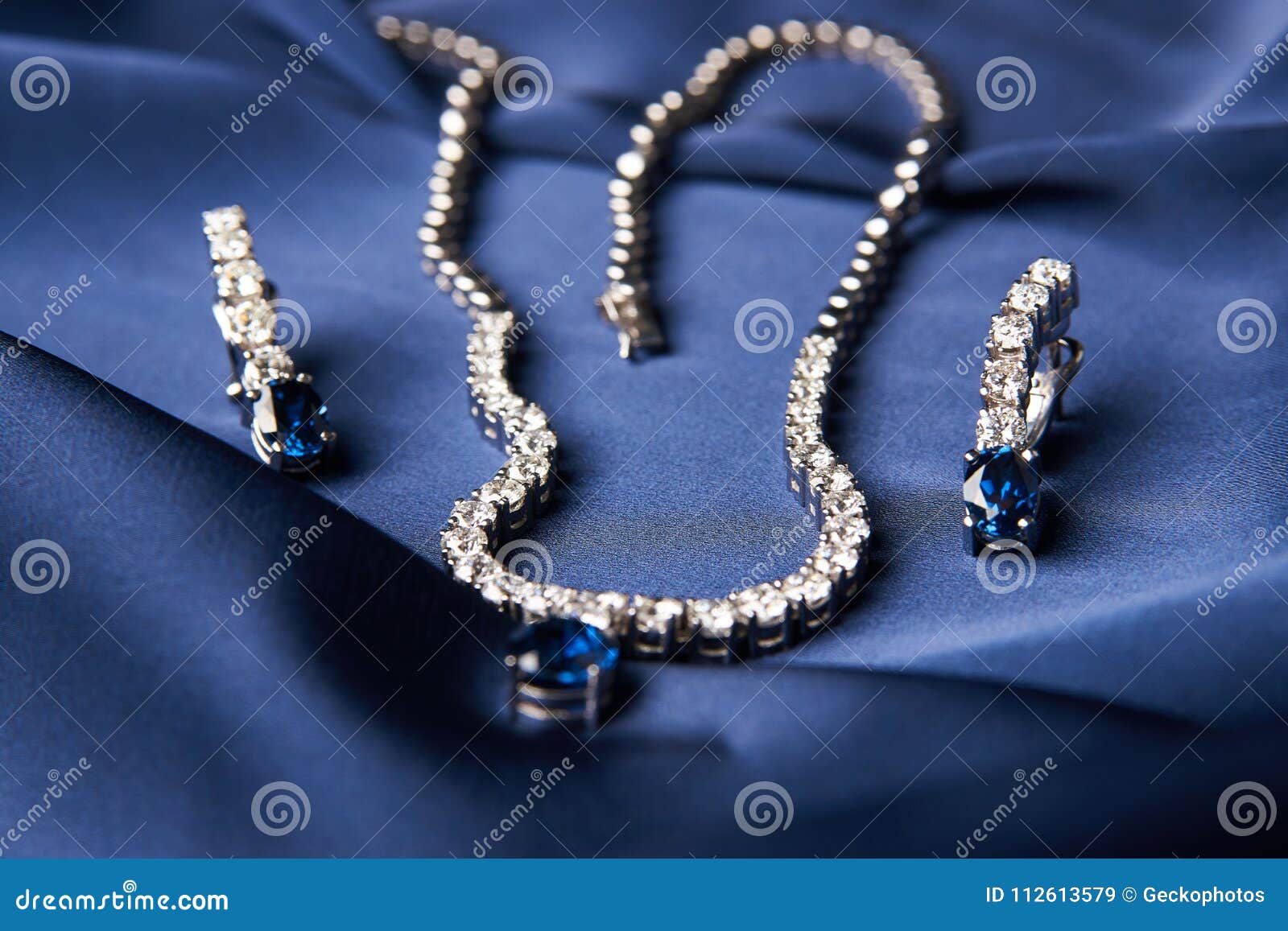 Japanese Platinum Diamond Cut Balls Necklace Chain for Women JL PT CH –  Jewelove.US