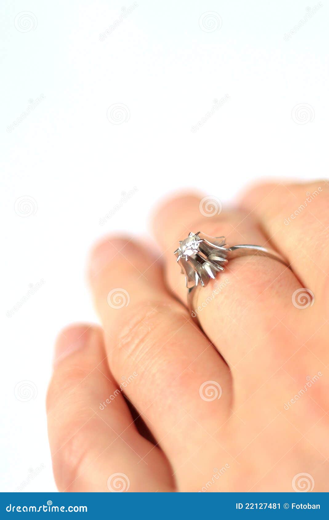 Platinum ring stock image. Image of diamond, jewel, luxury 22127481