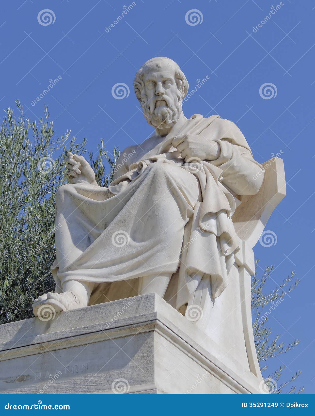 plato the philosopher statue