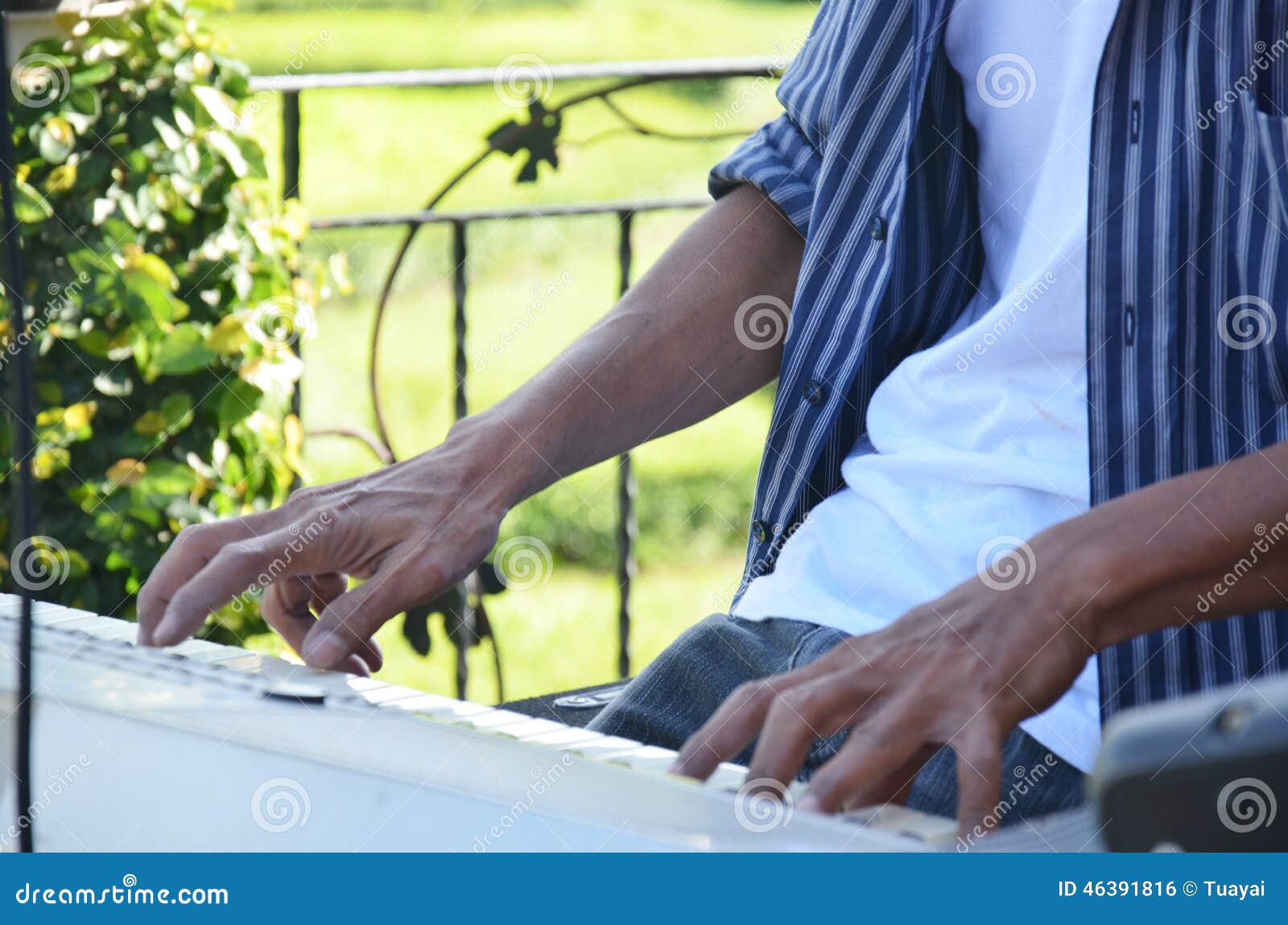 Play Electronic Musical Keyboard Instrument Stock Photo Image of