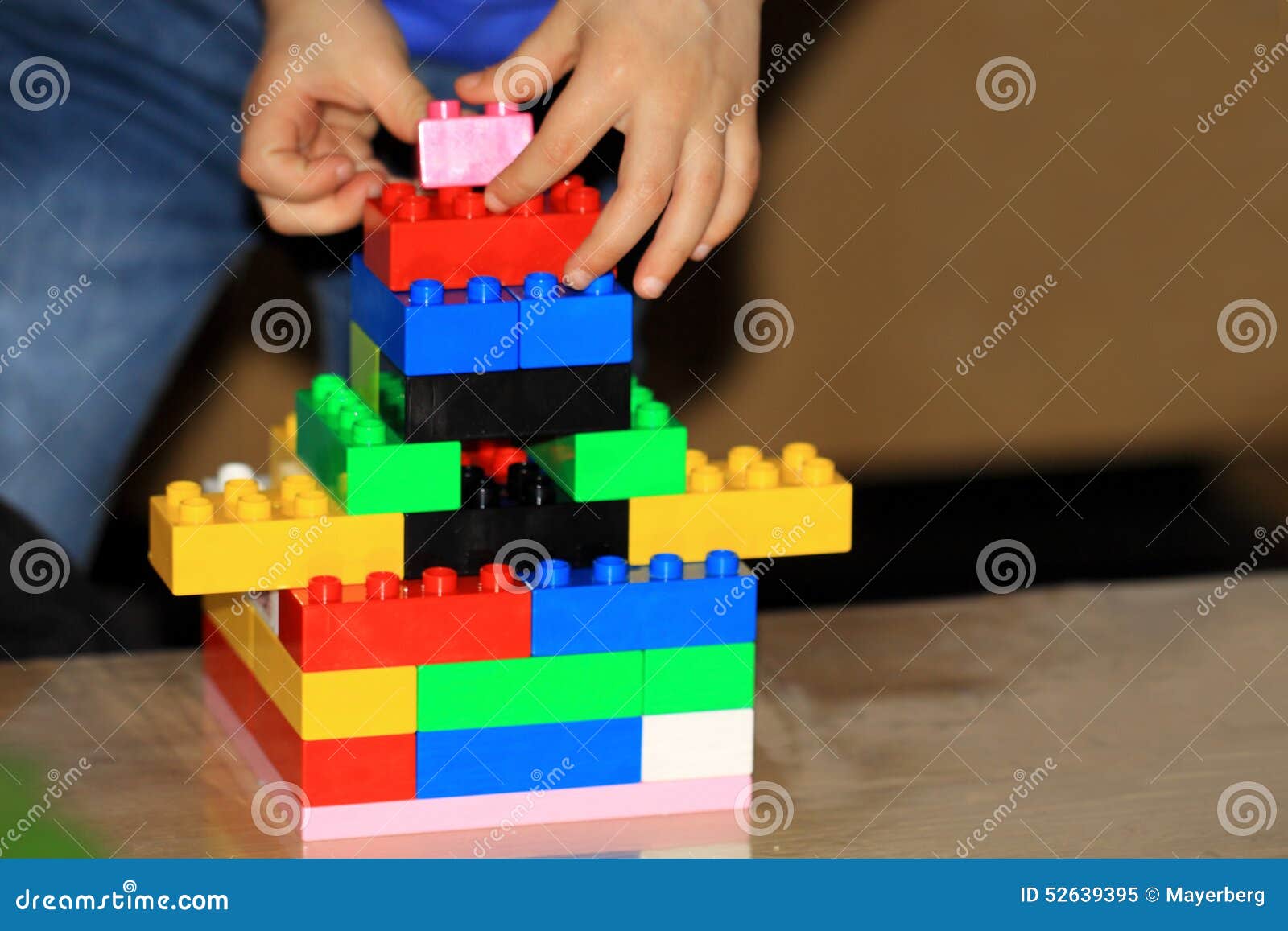 play with lego