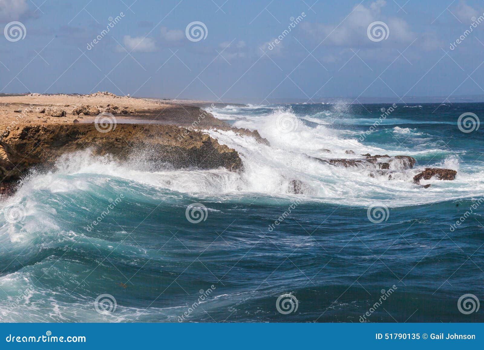 playa canoa waves