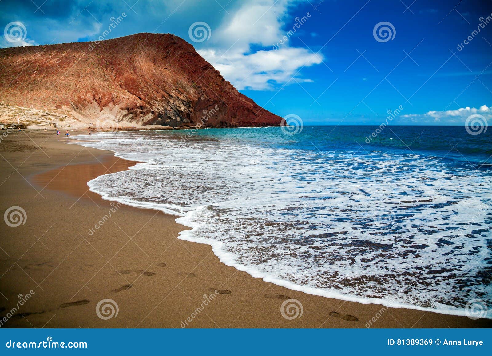 playa de la tejita with red mountain montana roja