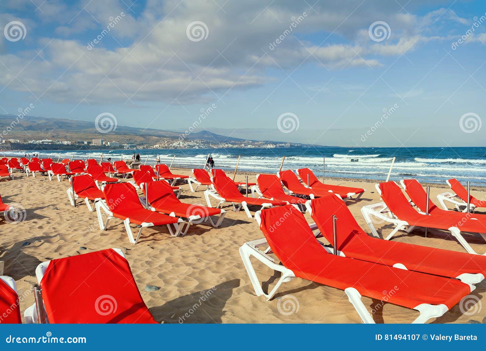 playa del ingles beach. maspalomas. gran canaria