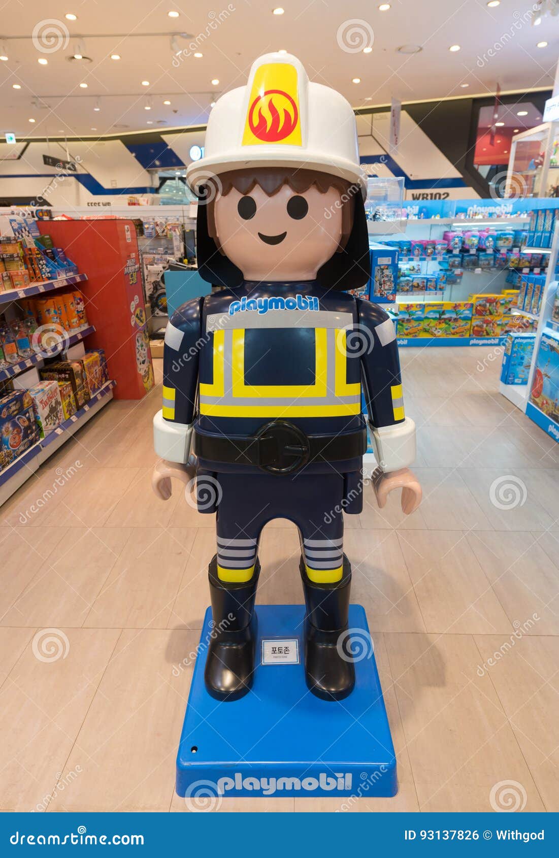 Playmobil at Store, Seoul Editorial Photo - Image of busy, east: