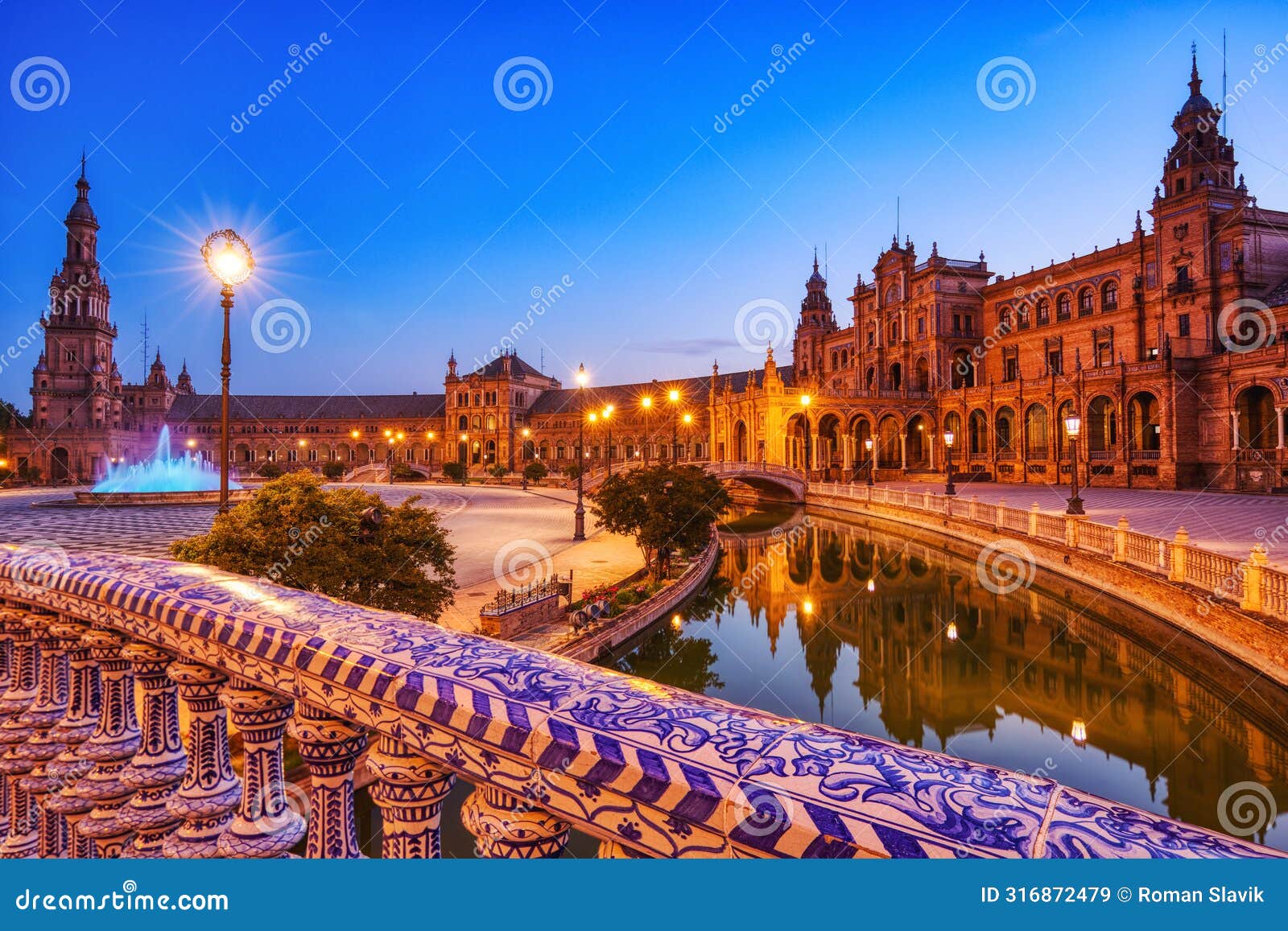 plaza de espana in seville at dusk, andalusia