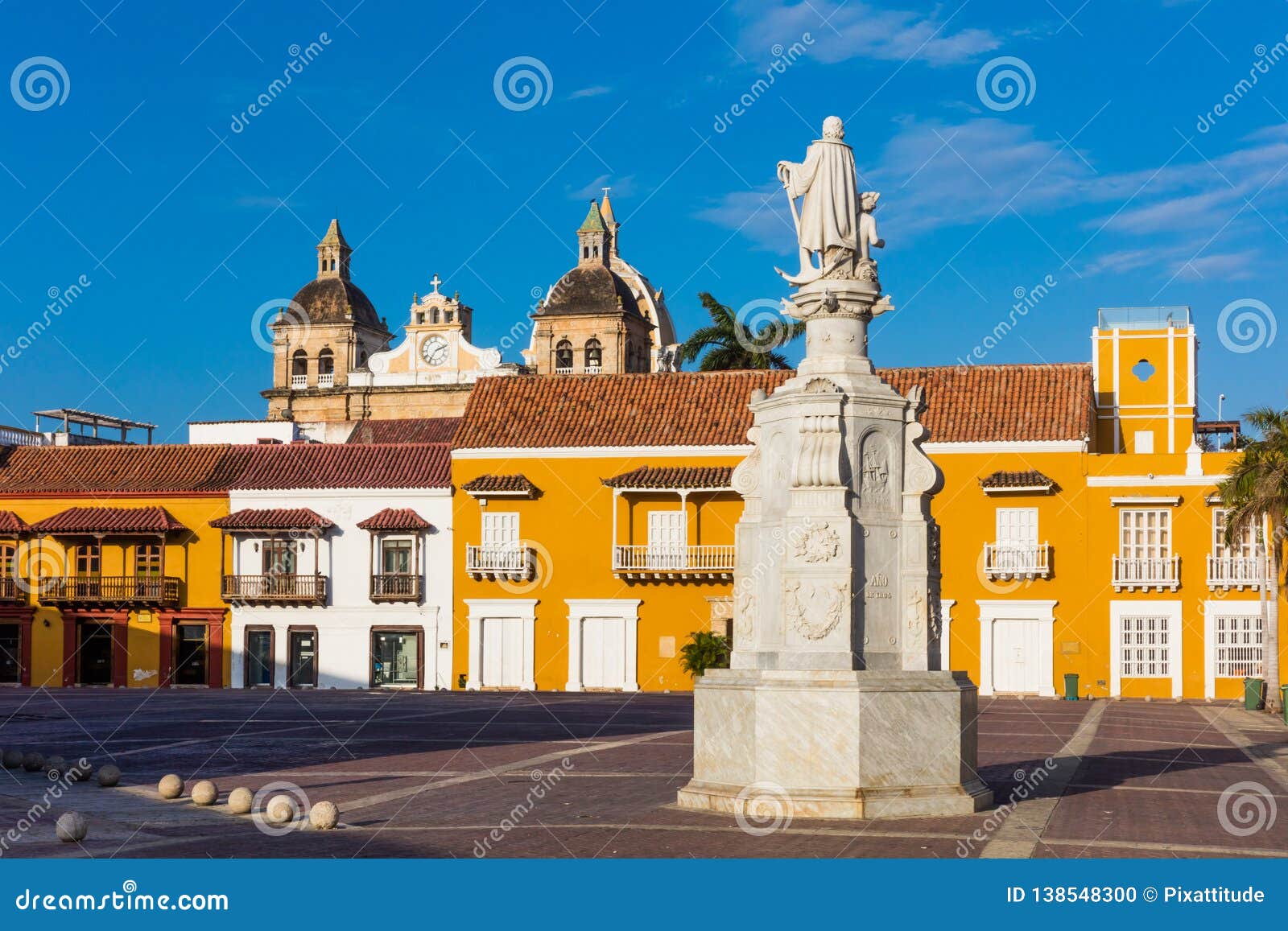 plaza de la aduana cartagena de los indias bolivar colombia