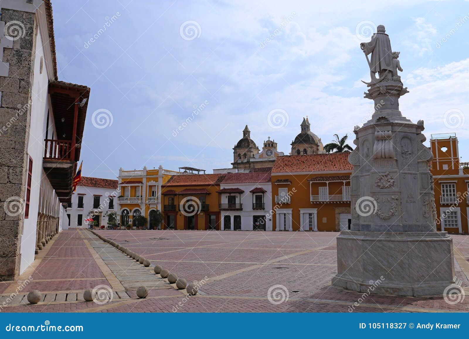 plaza de la aduana in the colonial center of cartagena, colombia