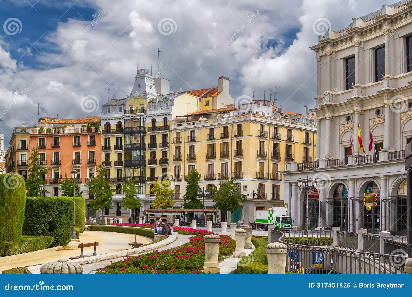 plaza de oriente in madrid, spain