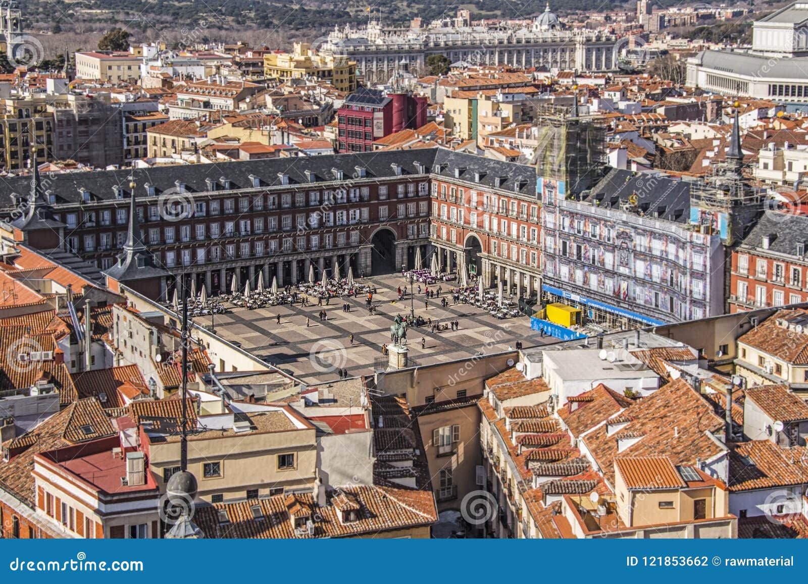 plaza mayor madrid from above