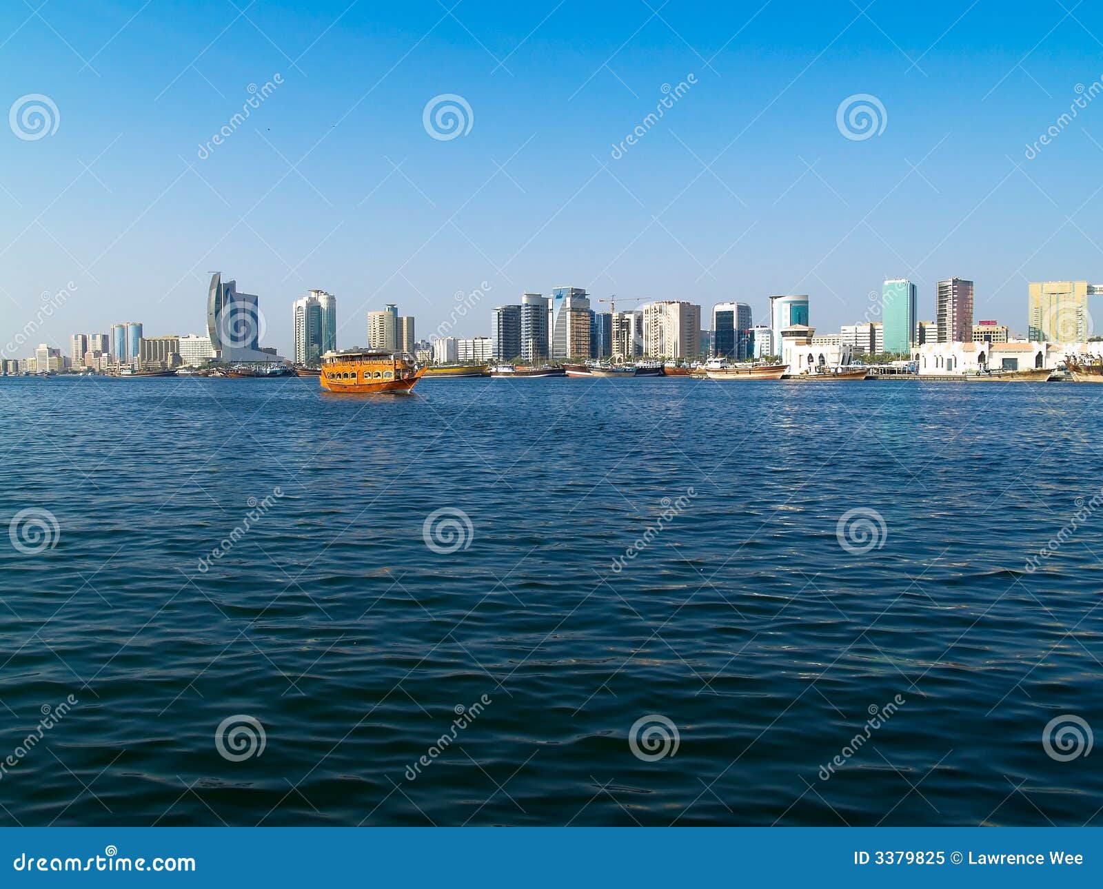 pleasure dhow on dubai creek