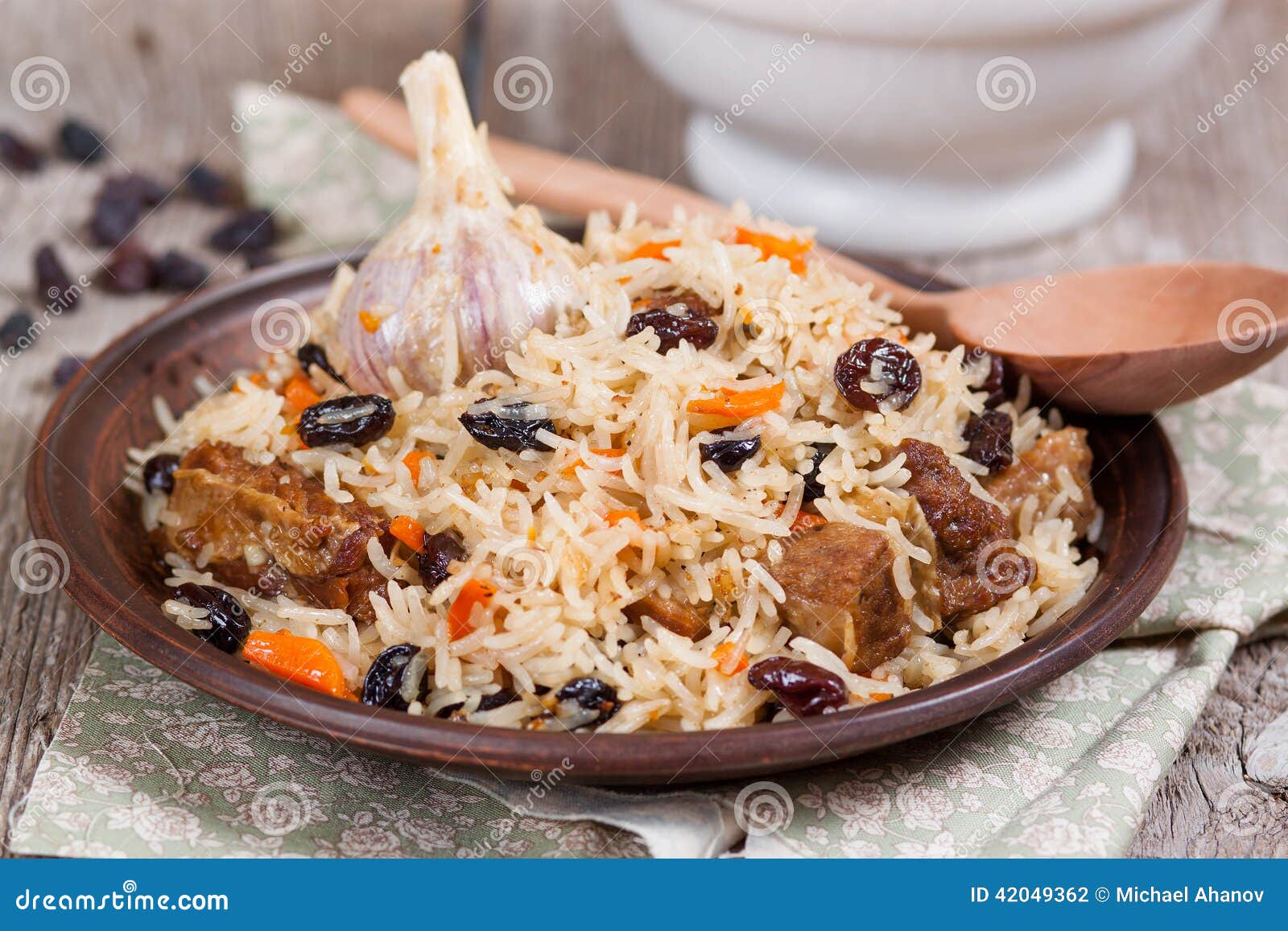 Plov, Pilaf Mit Reis, Fleisch, Rosinen Stockfoto - Bild von arabisch ...