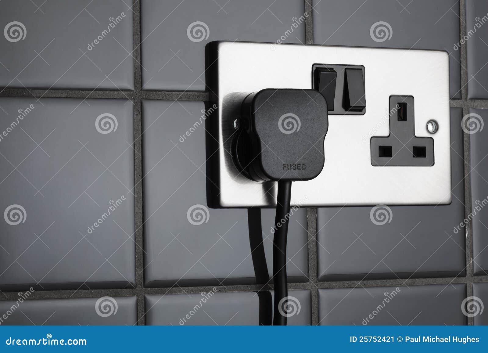 plug socket in kitchen