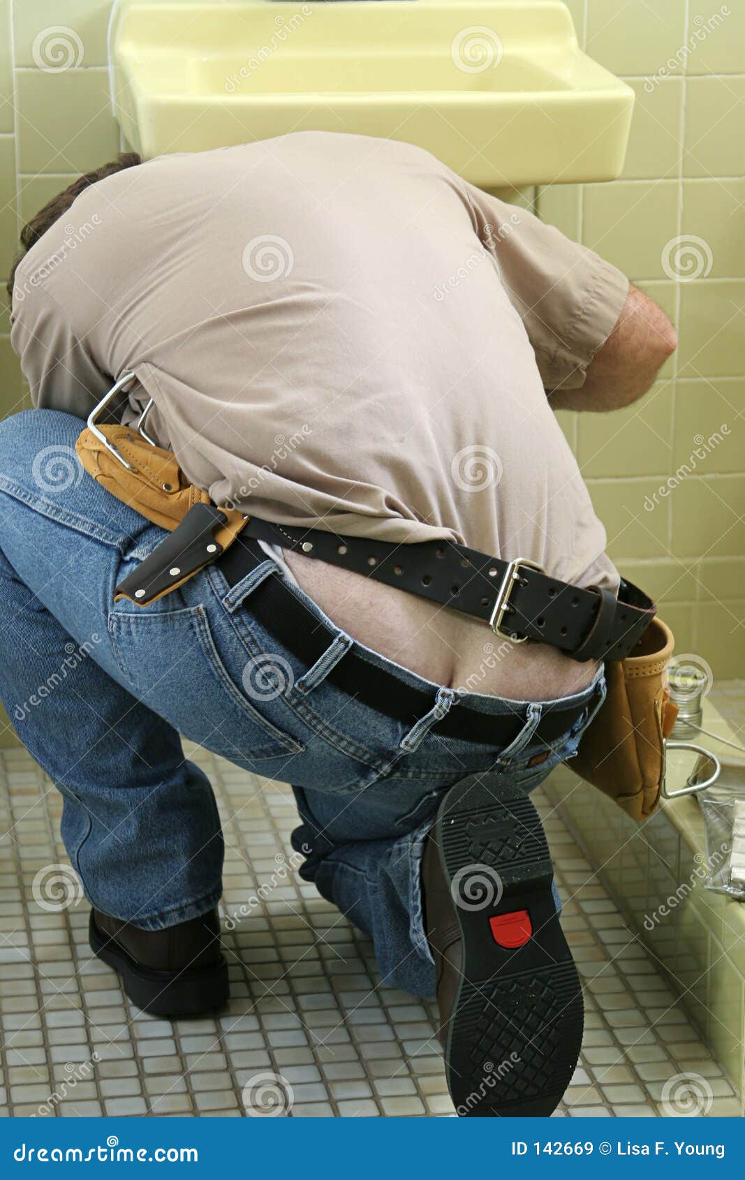 Sleeping Girl Plumber Xxx Video - Plumber Crack stock image. Image of sink, humorous, crack - 142669