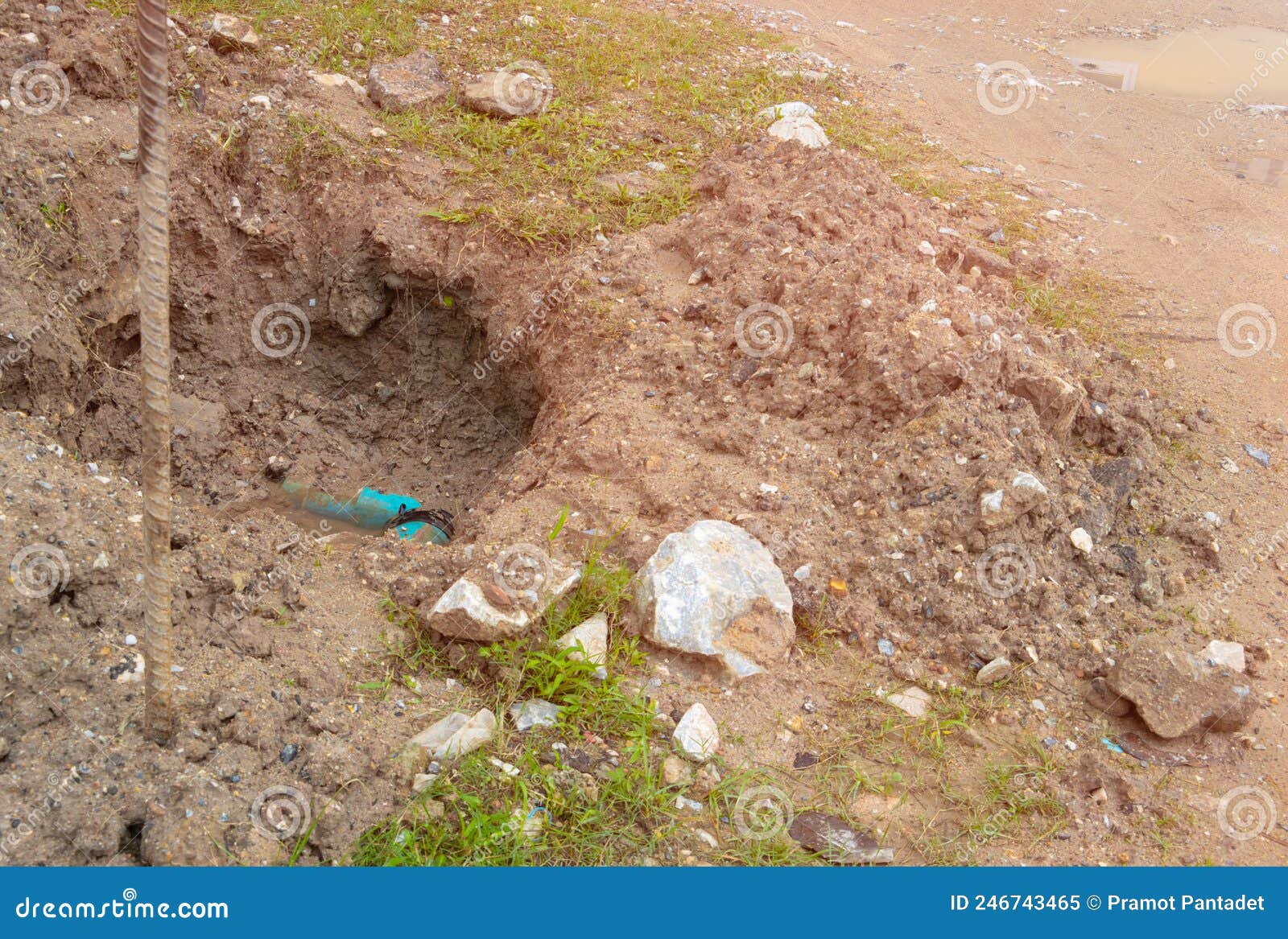 Plumbing Broken Plastic Pipe in the Hole and Water in Wait Repair Stock