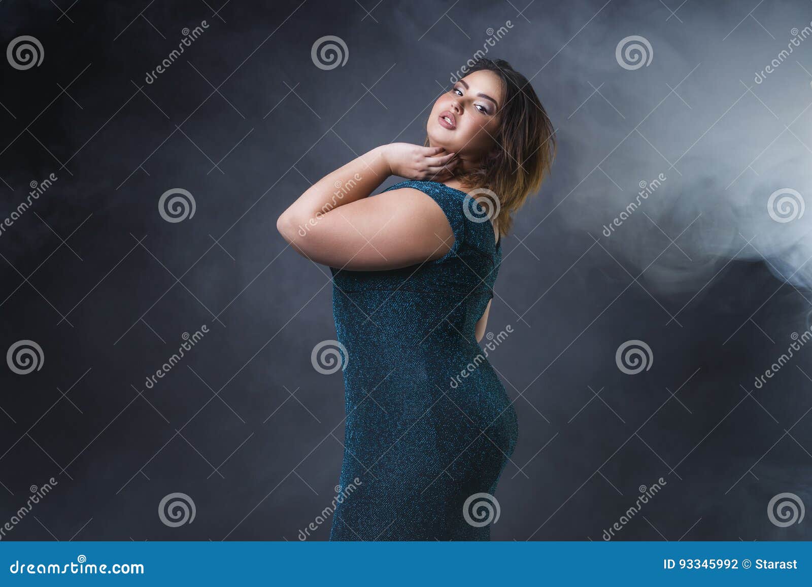 5,098 Plus Size Women Portrait Stock Photos - Free & Royalty-Free Stock  Photos from Dreamstime