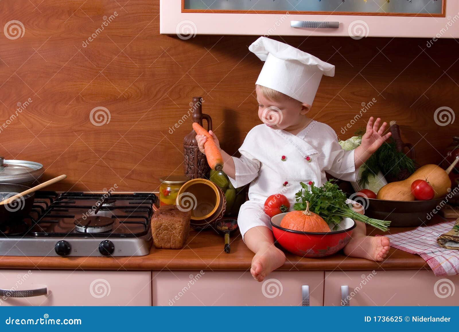 1,063 Cocinero Del Bebé En El Pote Fotos de stock - Fotos libres de  regalías de Dreamstime