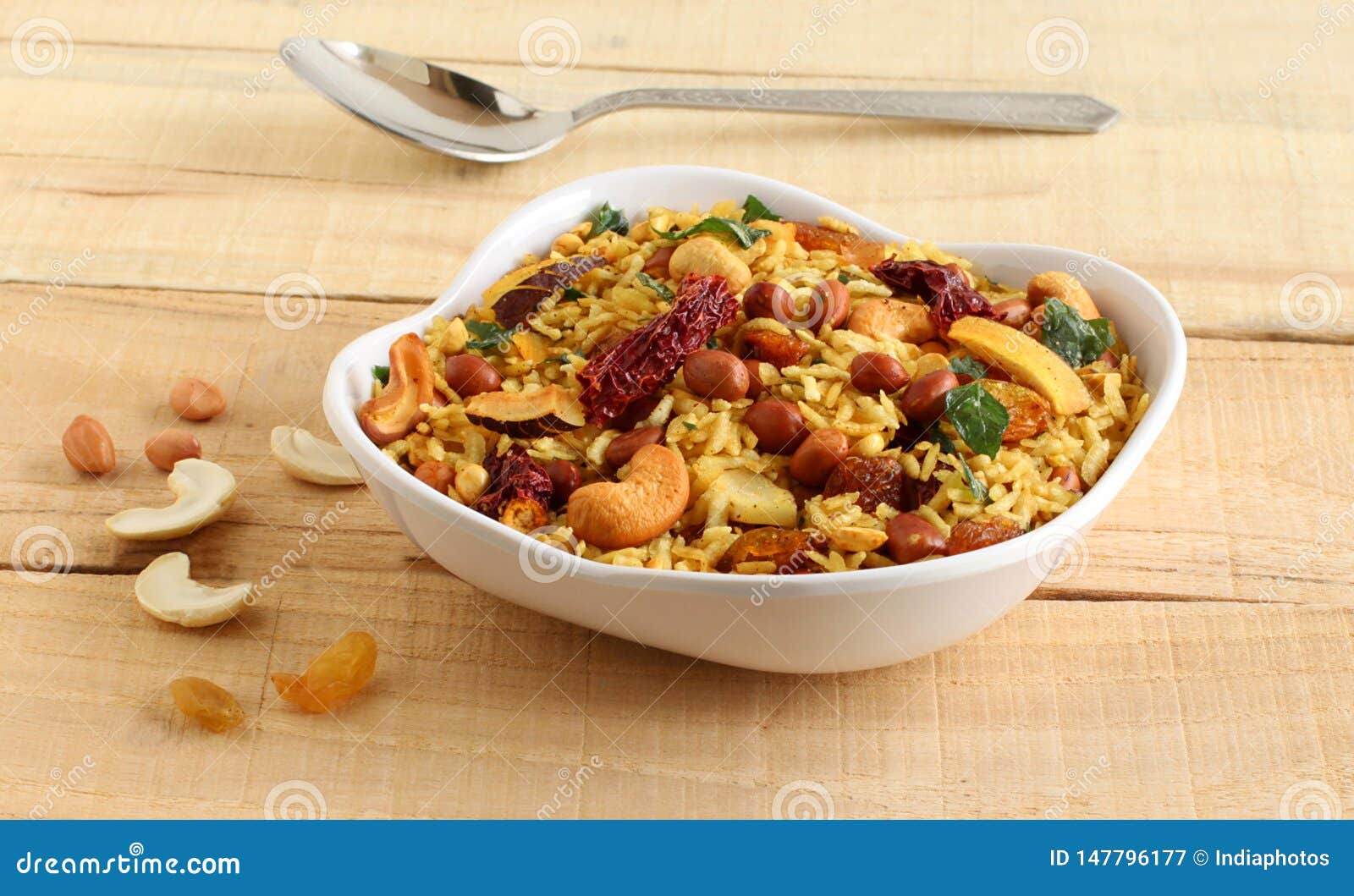 poha chivda indian snack with flattened rice as main ingredient