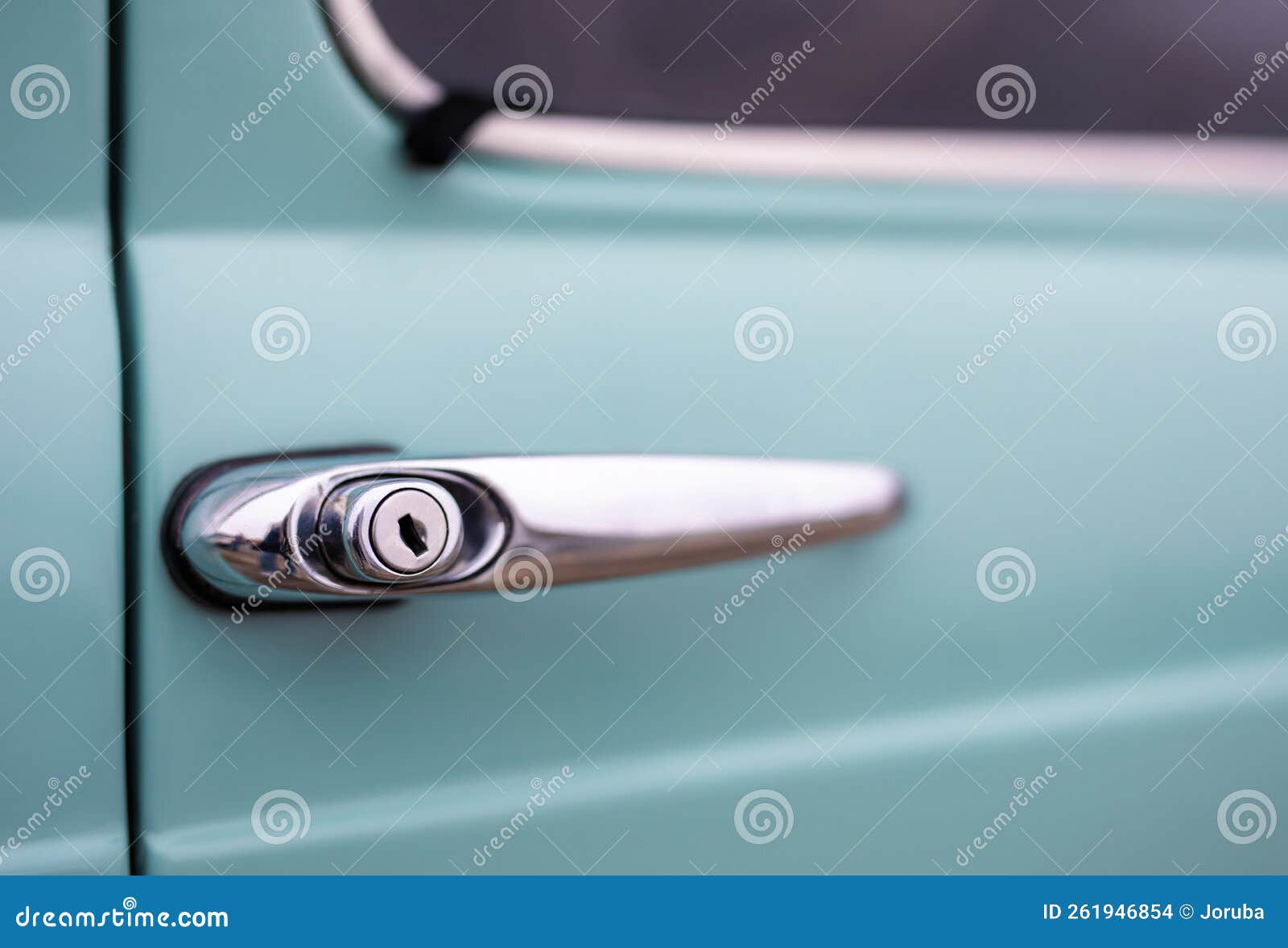 Poignée De Porte De Voiture De Style Rétro Classique Photo stock - Image du  rétro, blocage: 261946854