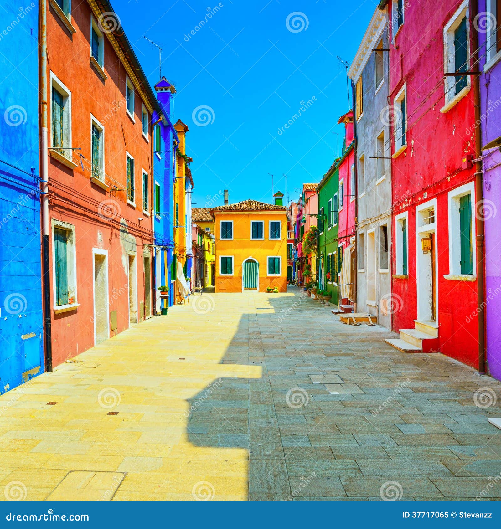 Point De Repère De Venise Rue Dîle De Burano Maisons Colorées