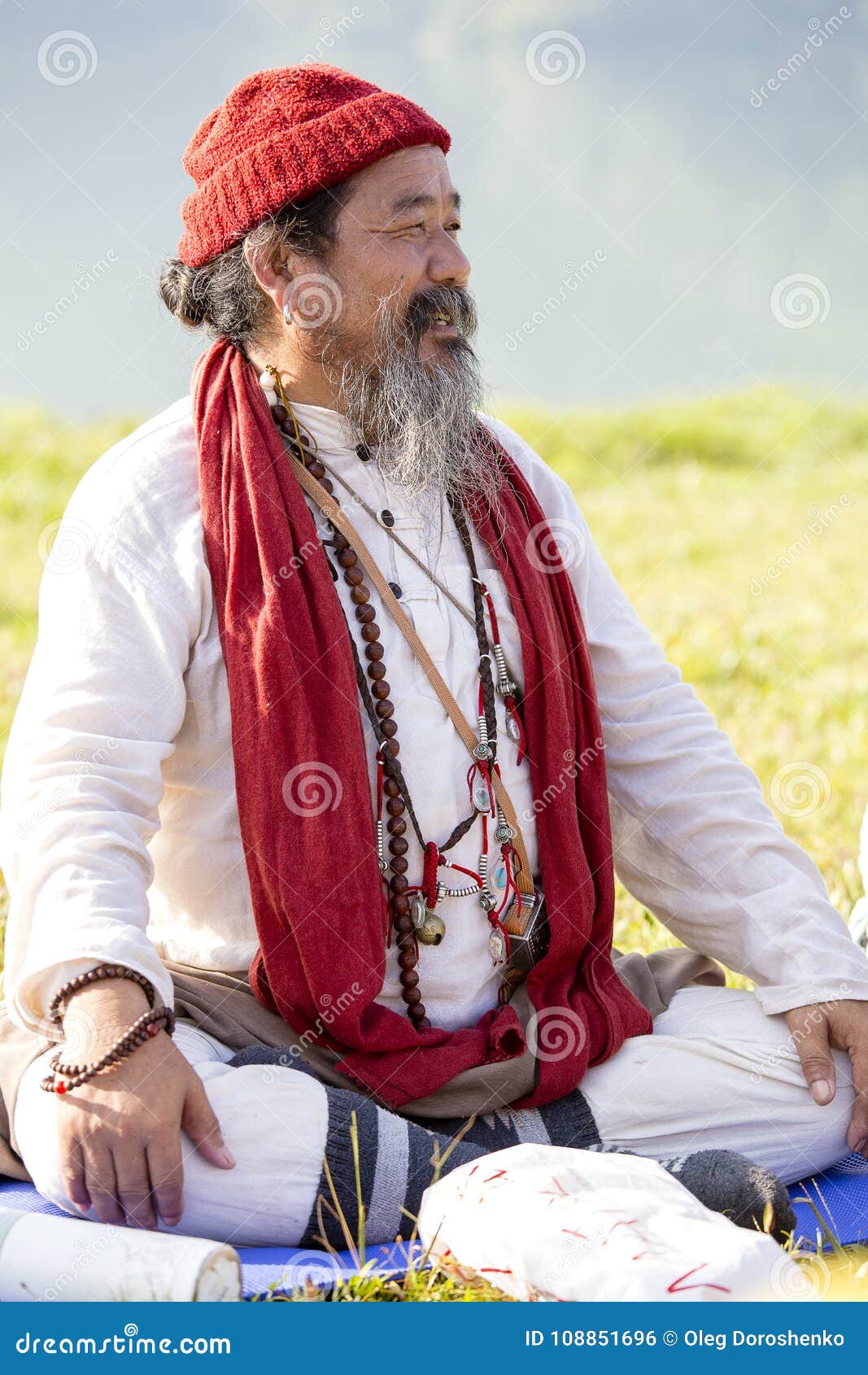 tibetan lama sun glasses tibetan lama sun glasses