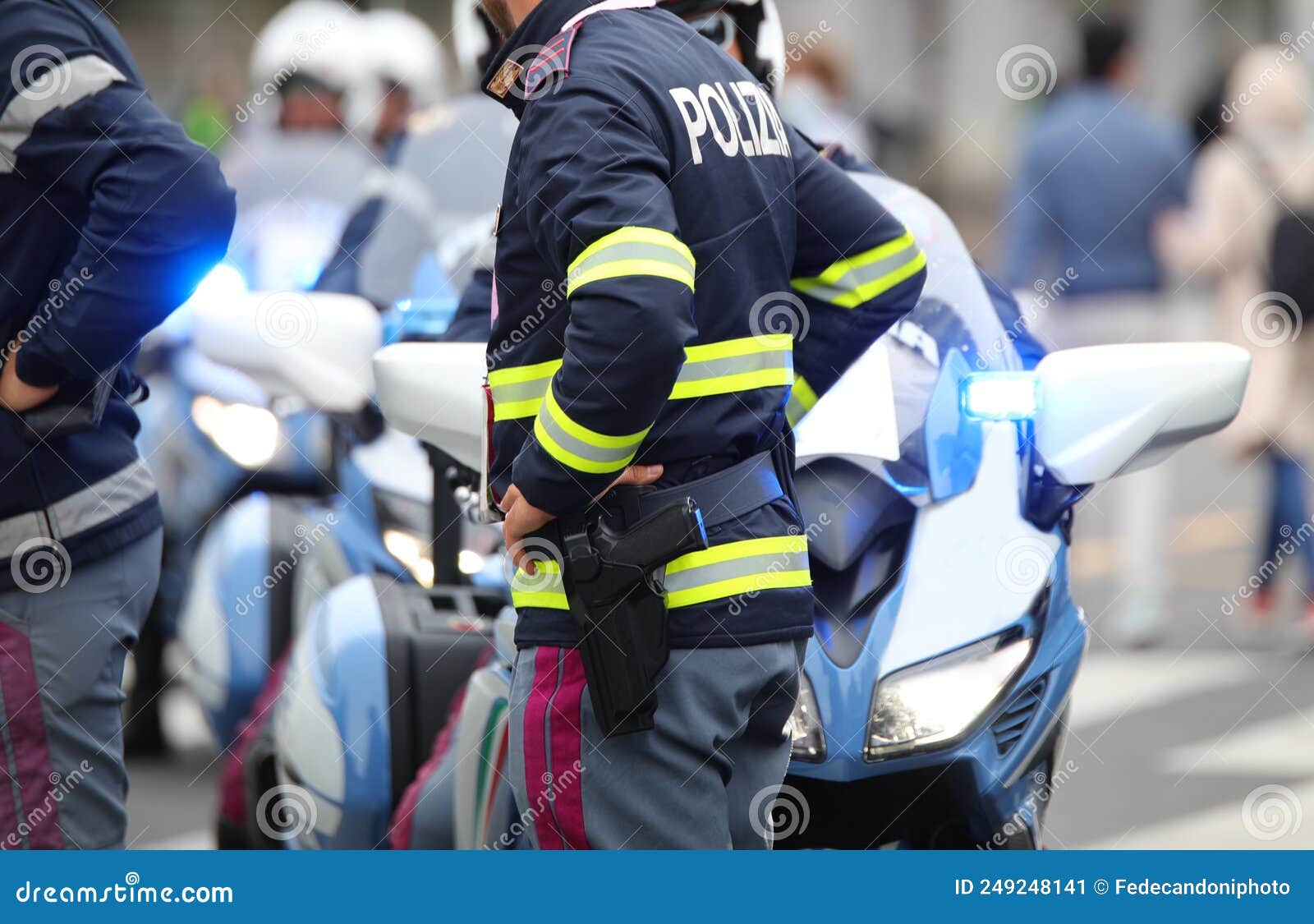 Policeman with the Text POLIZIA Which Means Police in Italian La Stock ...