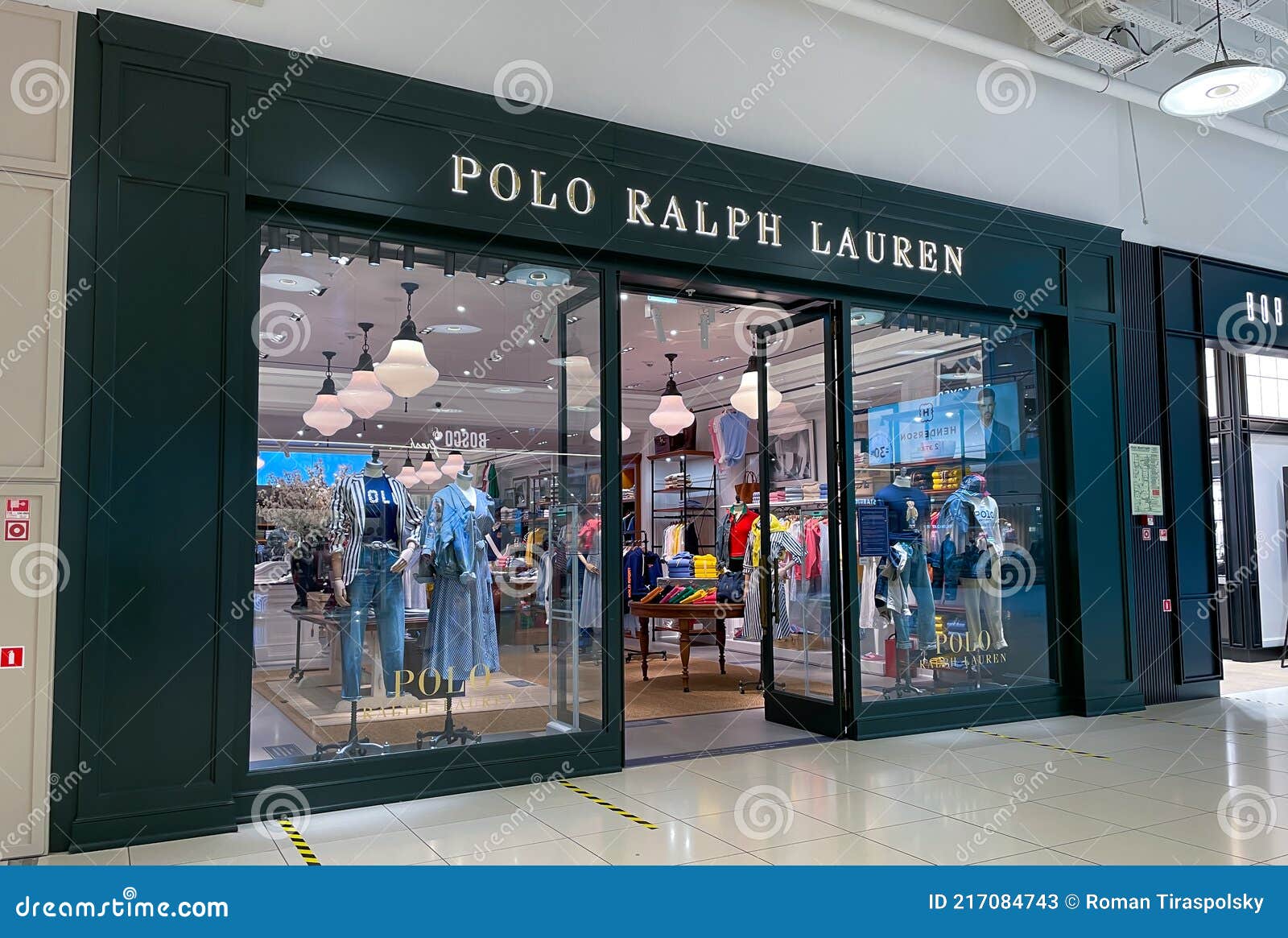 Polo Ralph Lauren store editorial stock photo. Image of entrance - 217084743