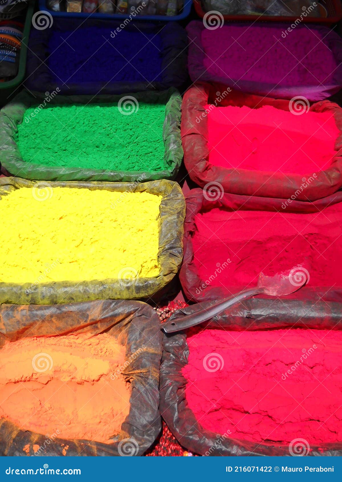 polveri coloratissime in vendita a kathmandu, nepal