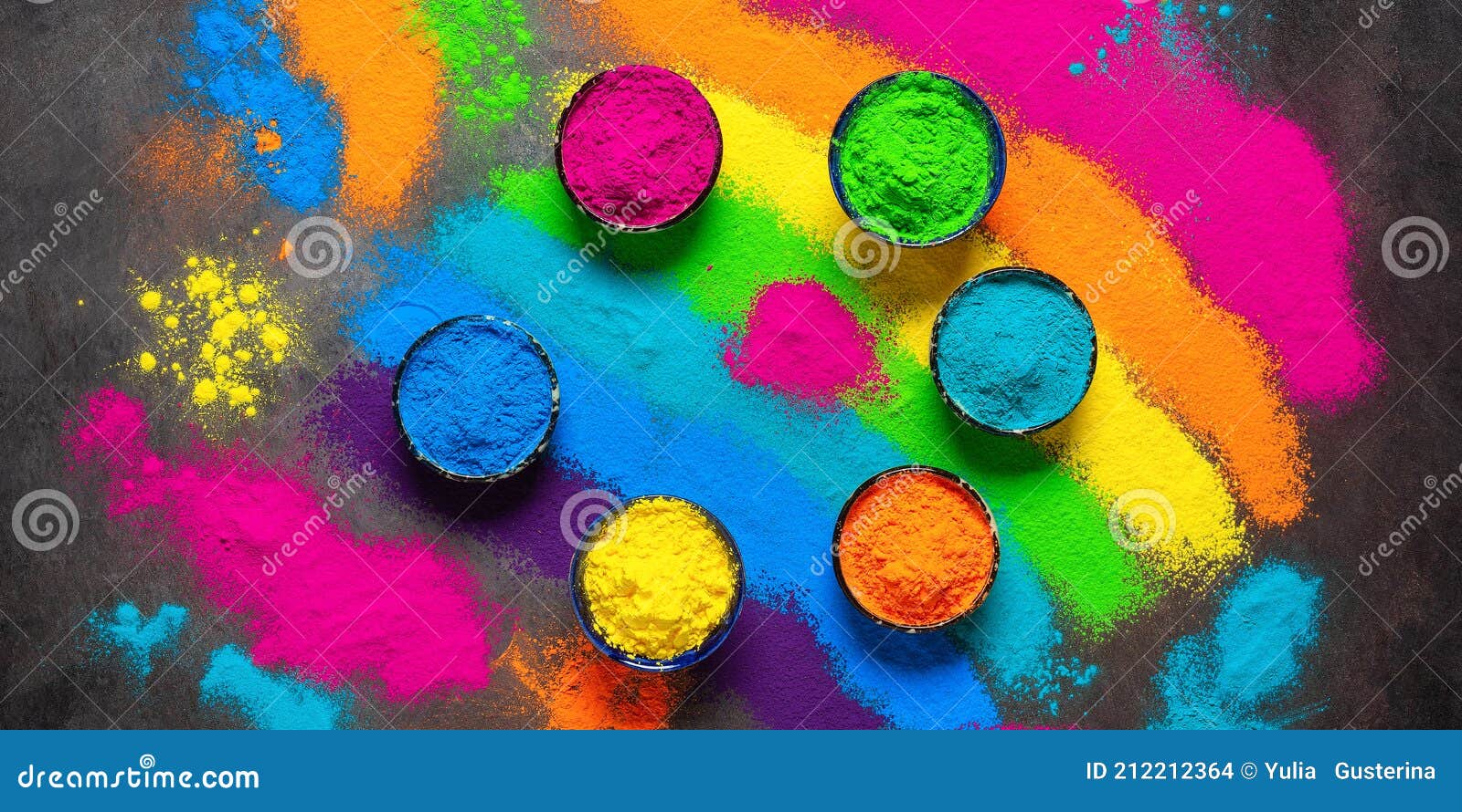 Polvos Holi De Color En Un Tazón. Un Arcoíris Colorido Hecho De