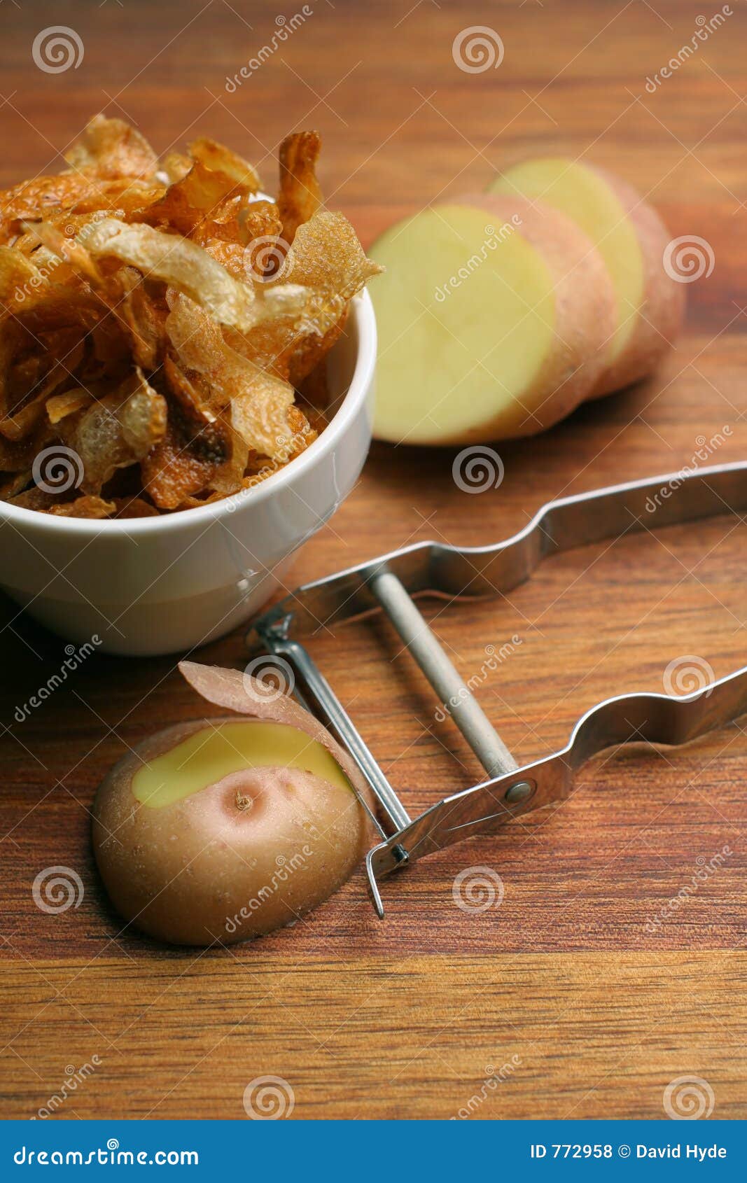 Pommes-Frites; Selbst Gemacht Und Knusperig Stockfoto - Bild von würze ...