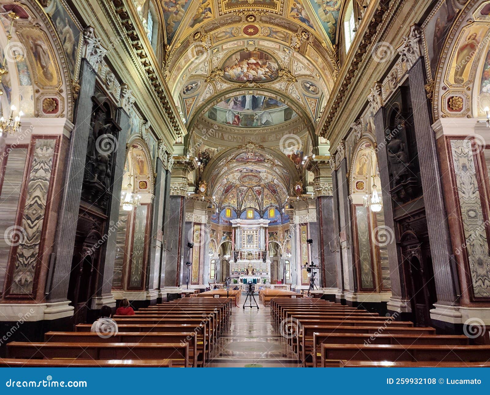 Chiesa Della Beata Vergine Del Rosario Pompei - Navata Centrale Del Santuario Della Beata Vergine Del Rosario