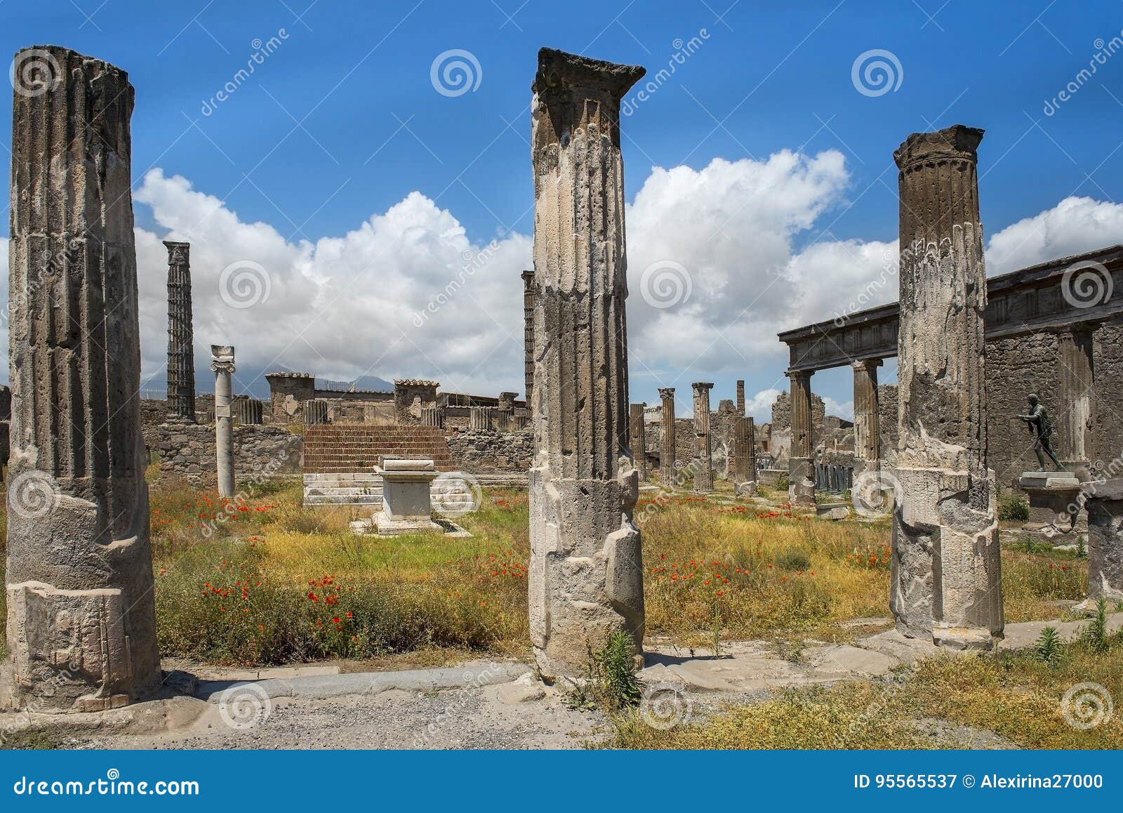 pompeii ruins, unesco world heritage site, campania region, italy