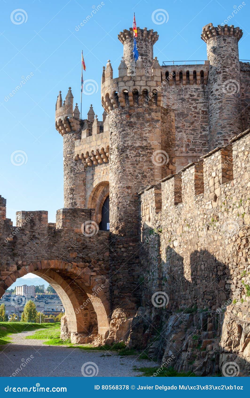 ponferrada castle entrance