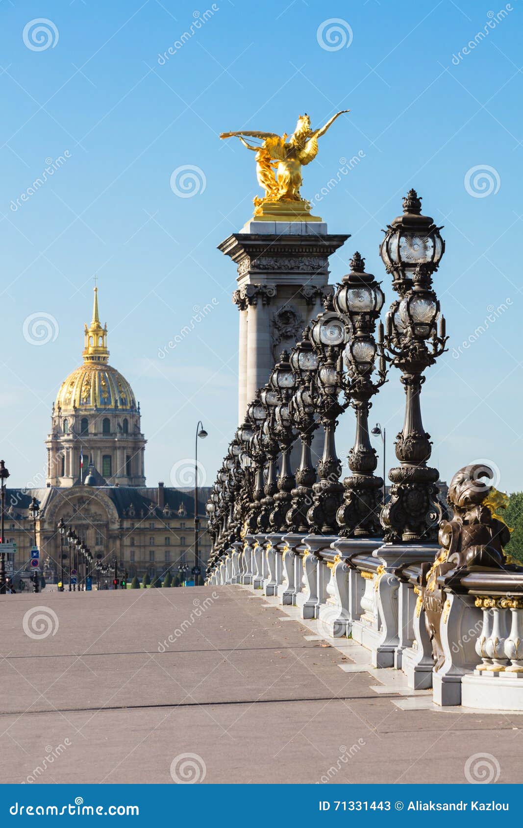 Pont Alexandre III Bridge & Hotel Des Invalides, Paris, France Stock ...