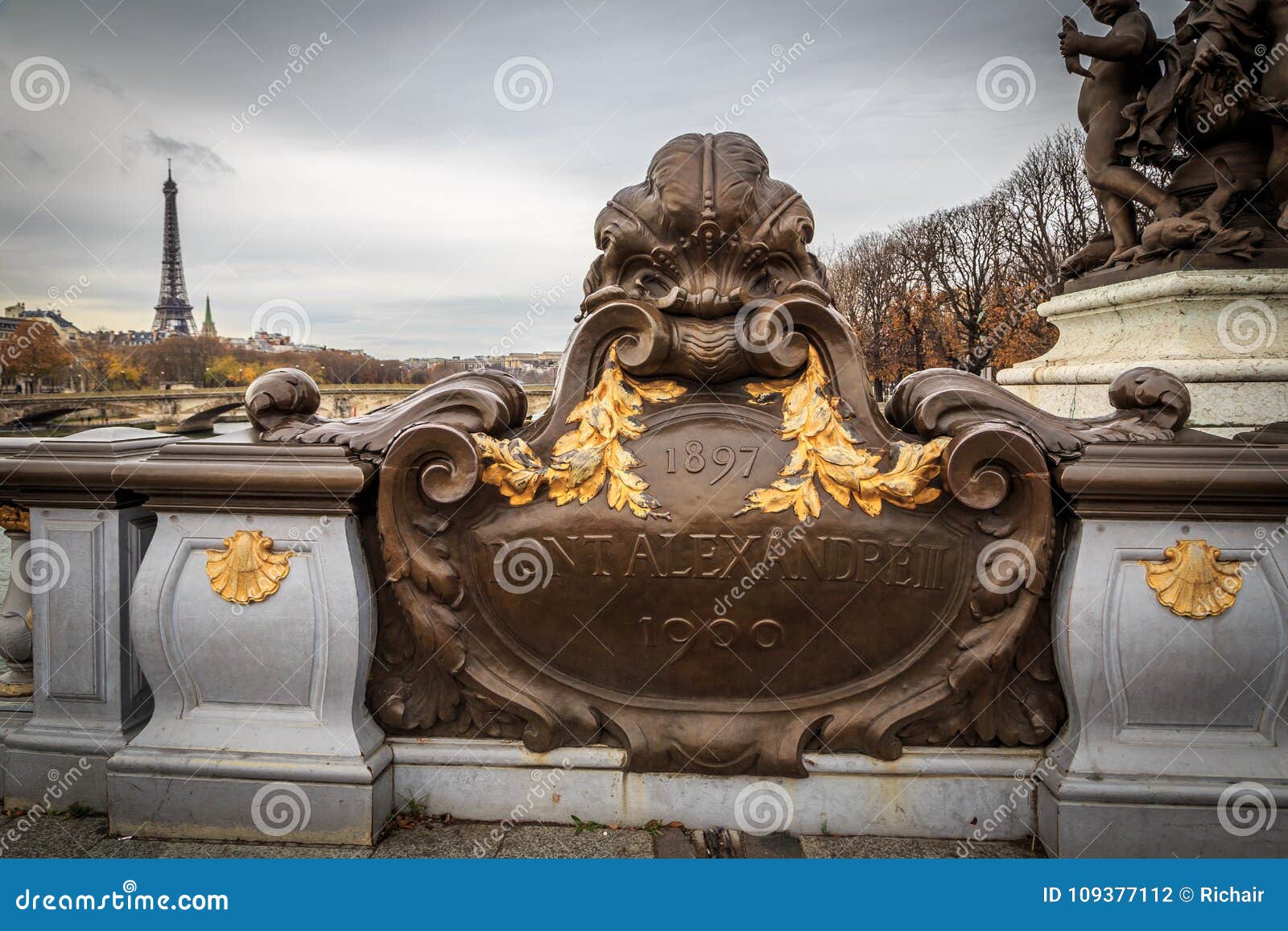 pont alexandre iii in paris