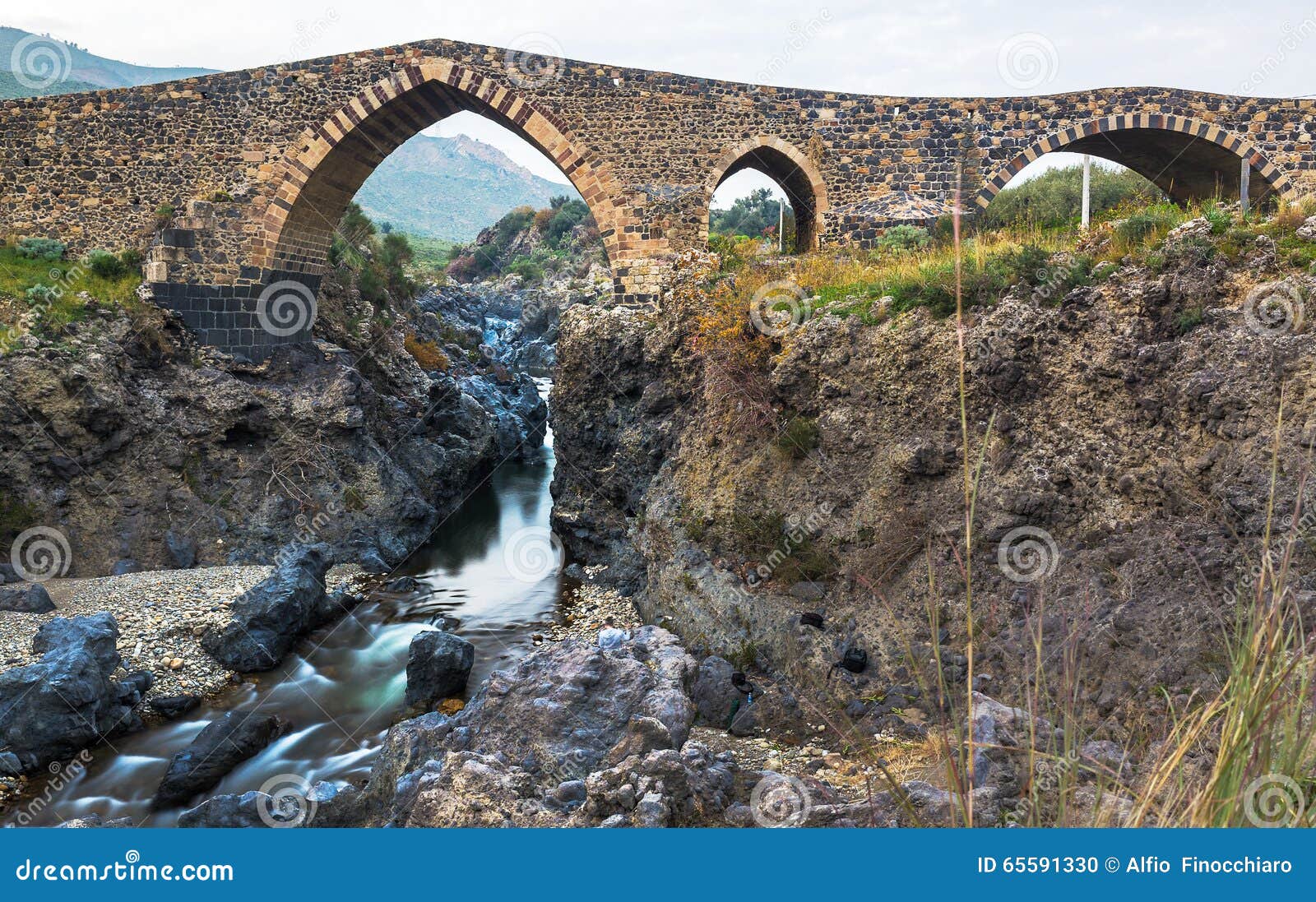 Ponte dei Saraceni stock photo